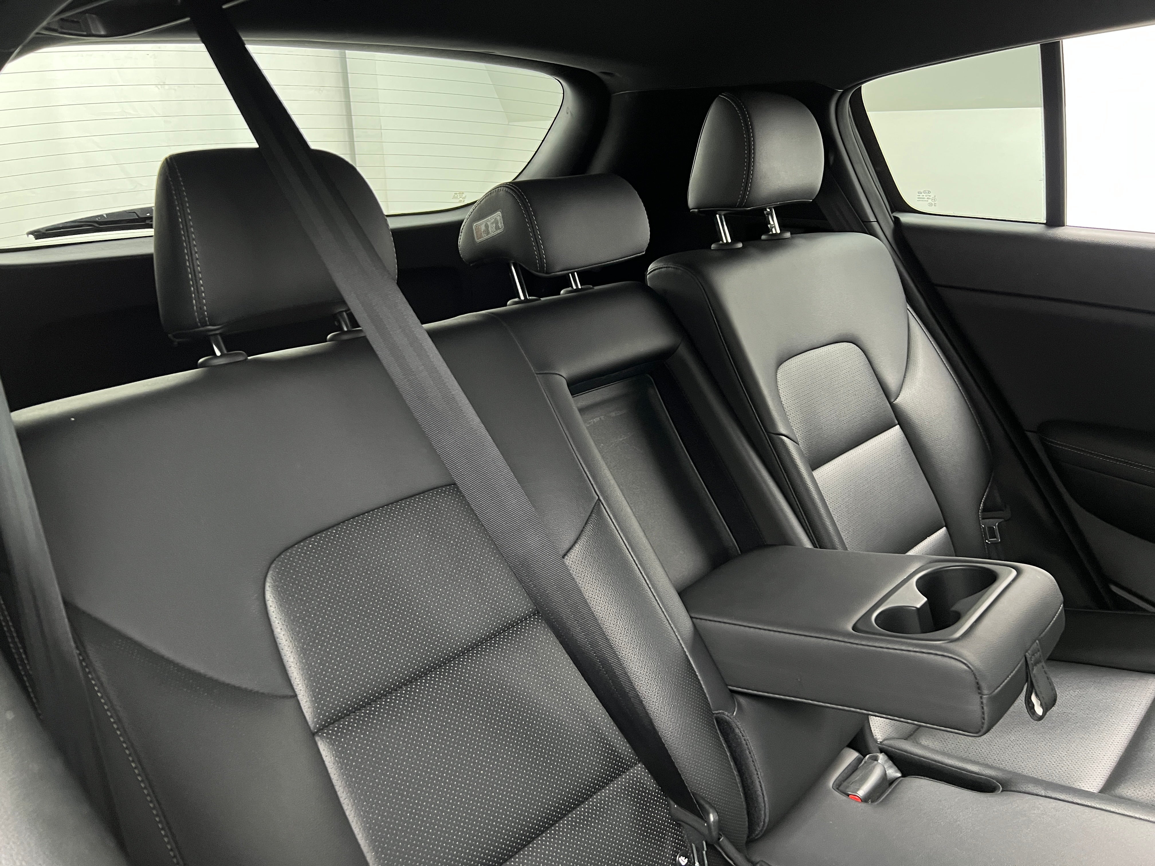 2020 Kia Sportage S 5