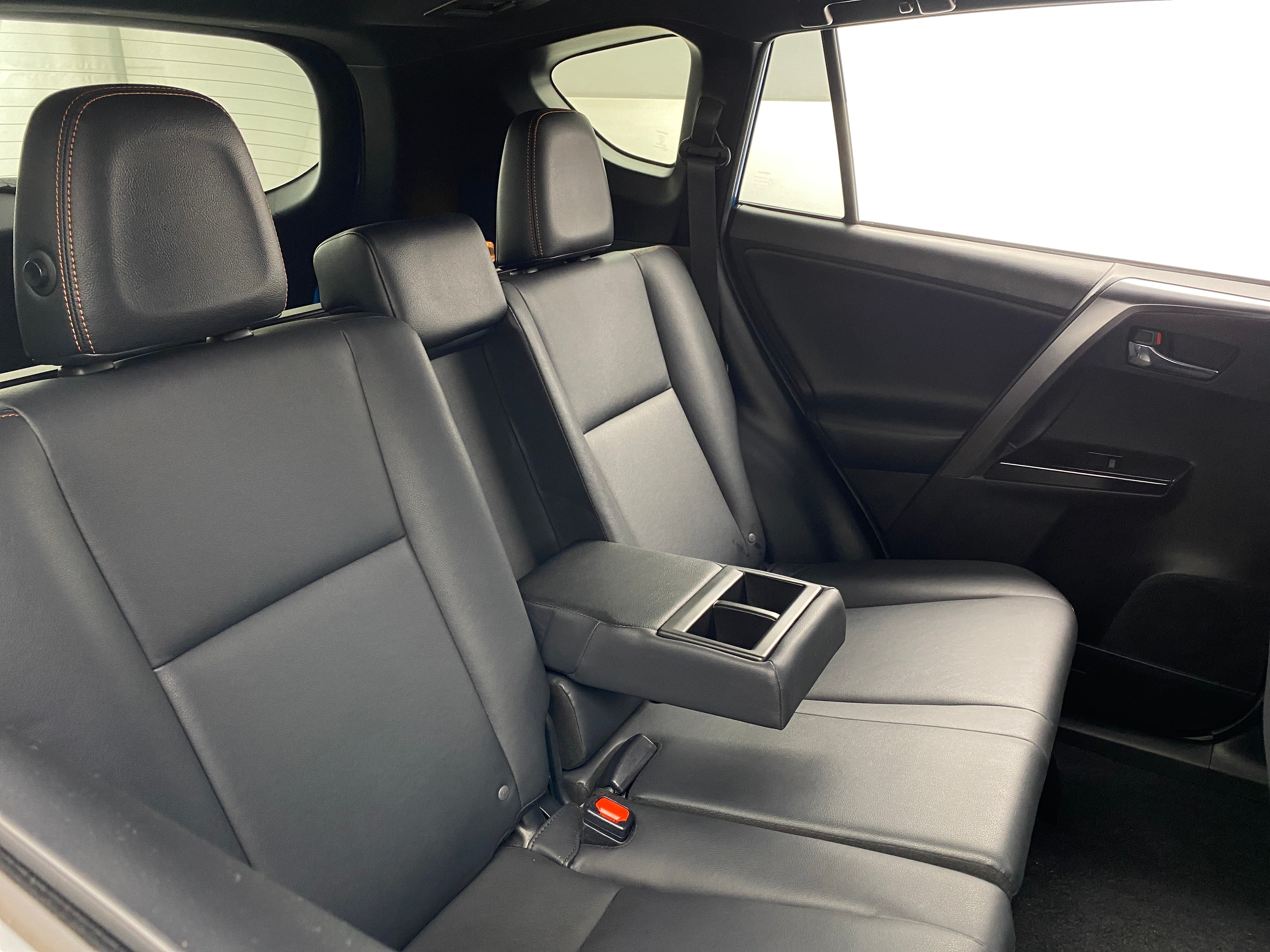 2016 Toyota RAV4 SE 5