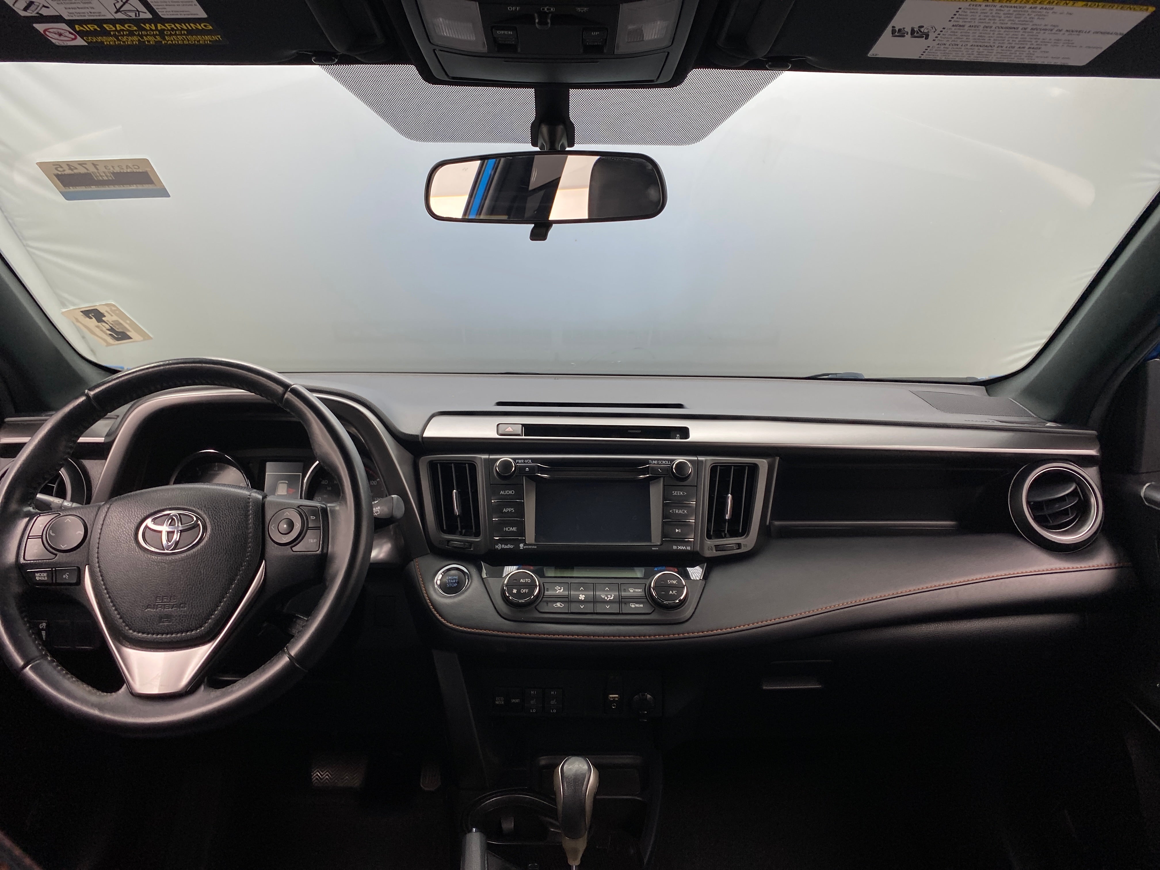 2016 Toyota RAV4 SE 2