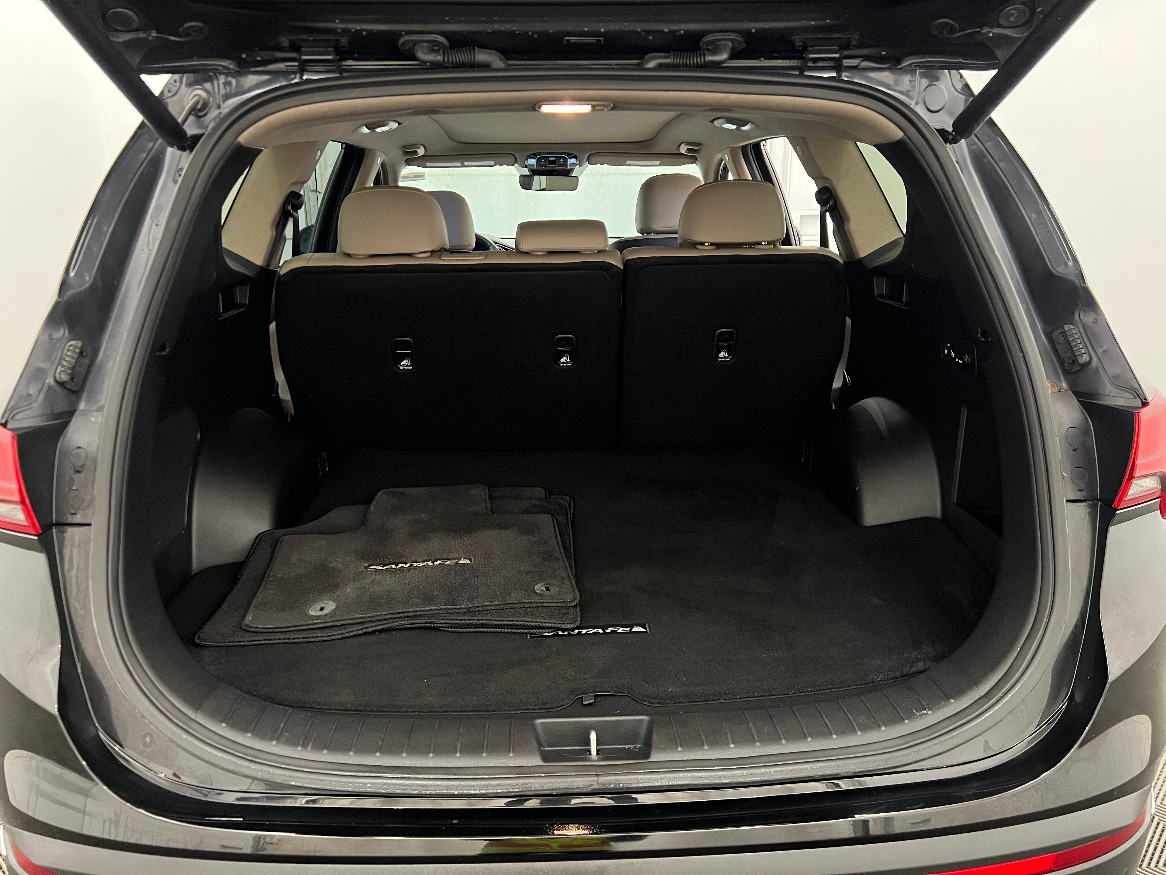 2023 Hyundai Santa Fe Limited 6