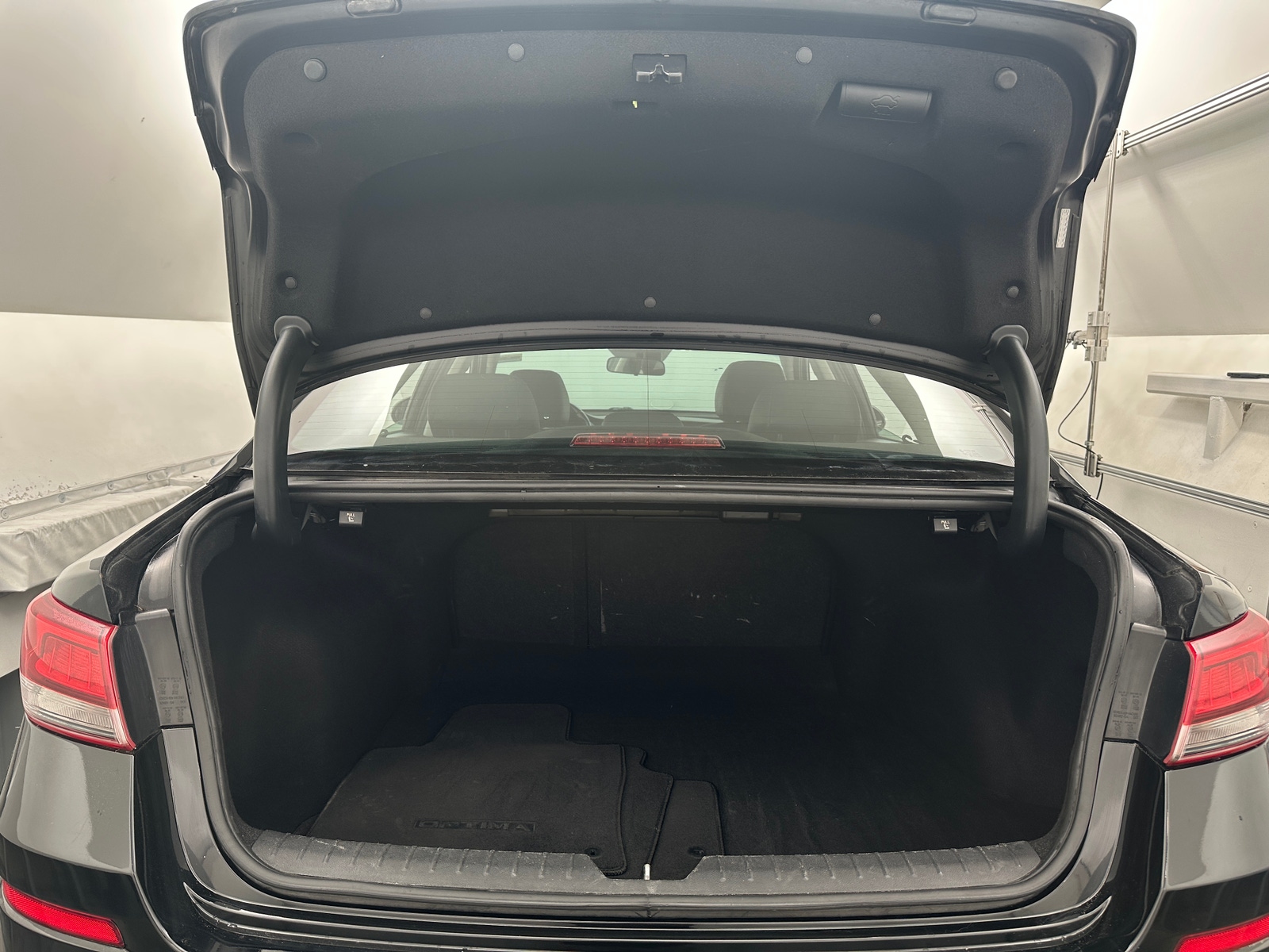 Thumbnail: 2020 Kia Optima - 6