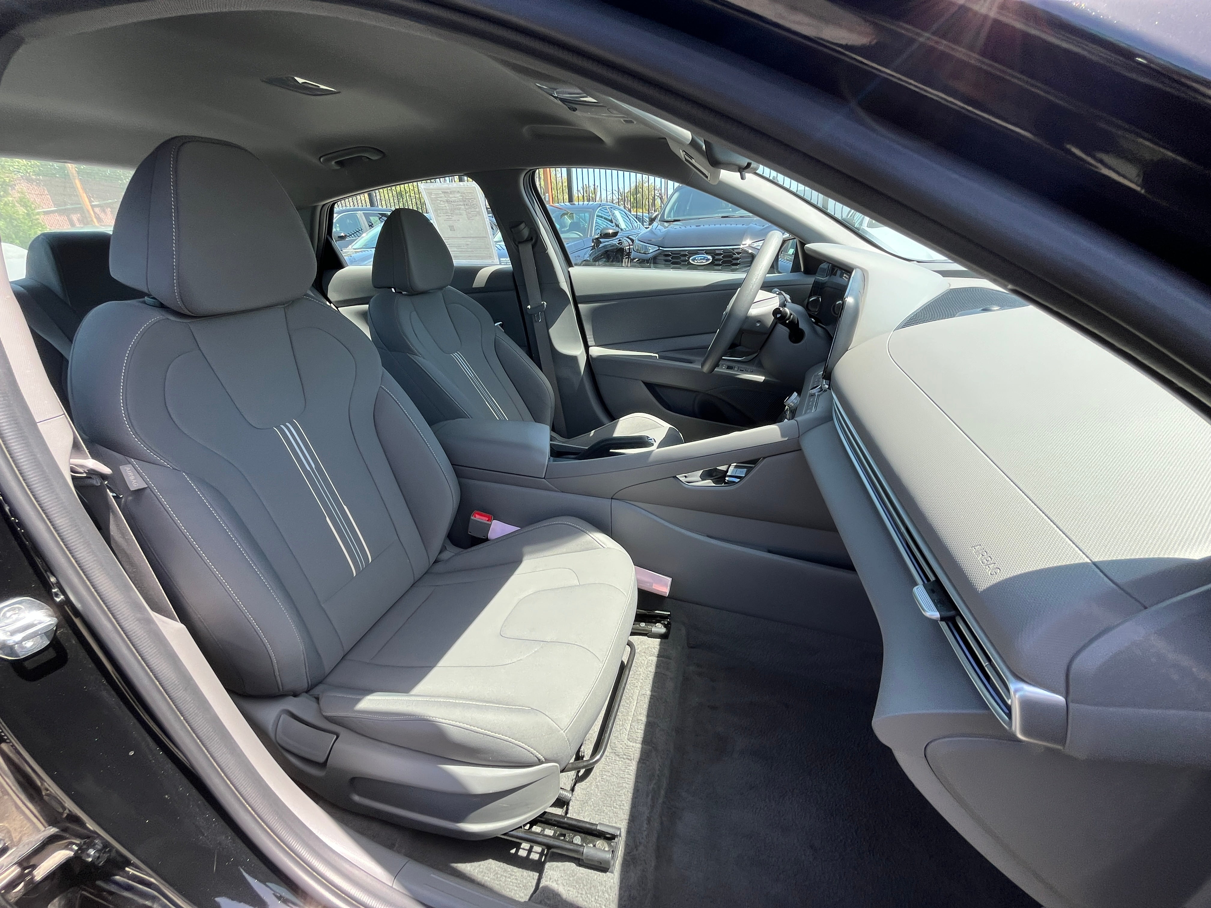 2024 Hyundai Elantra SEL 2
