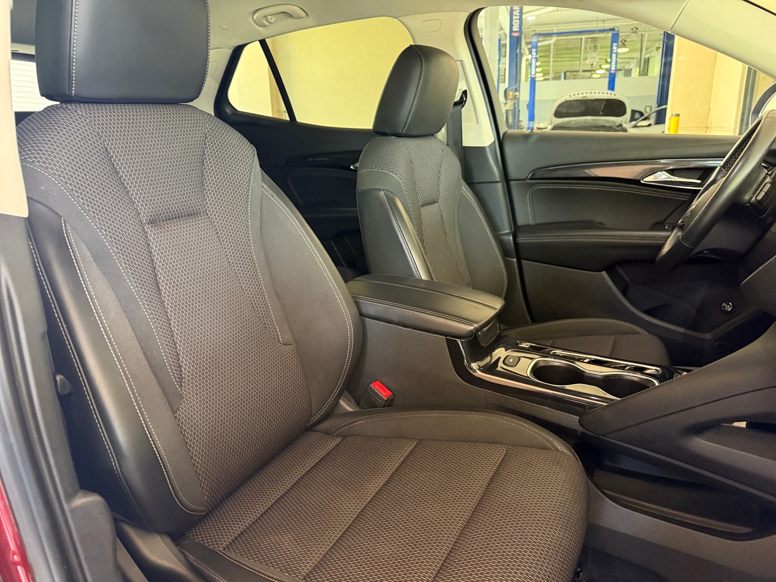Thumbnail: 2022 Buick Envision - 2