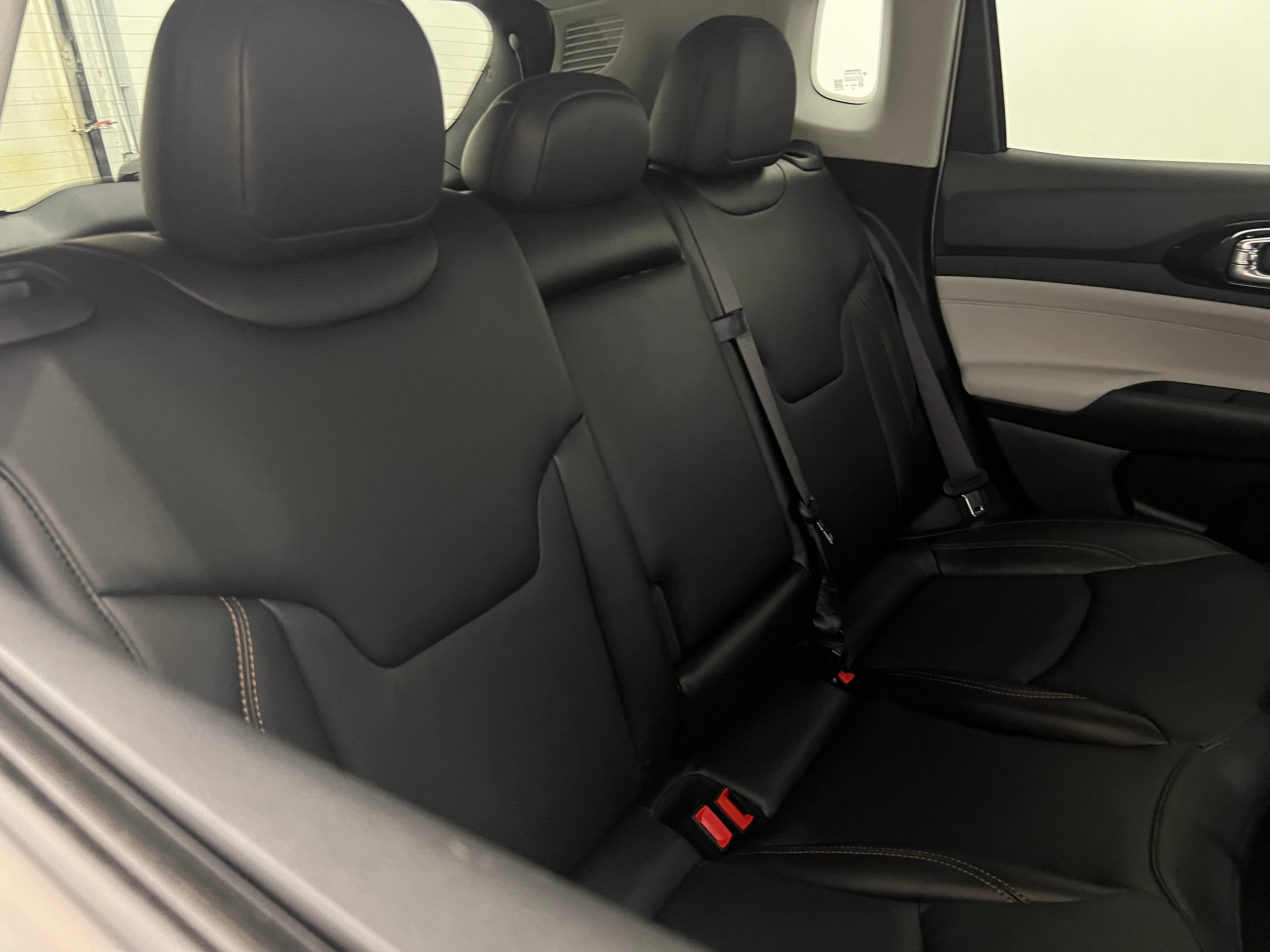 2022 Jeep Compass Limited 5