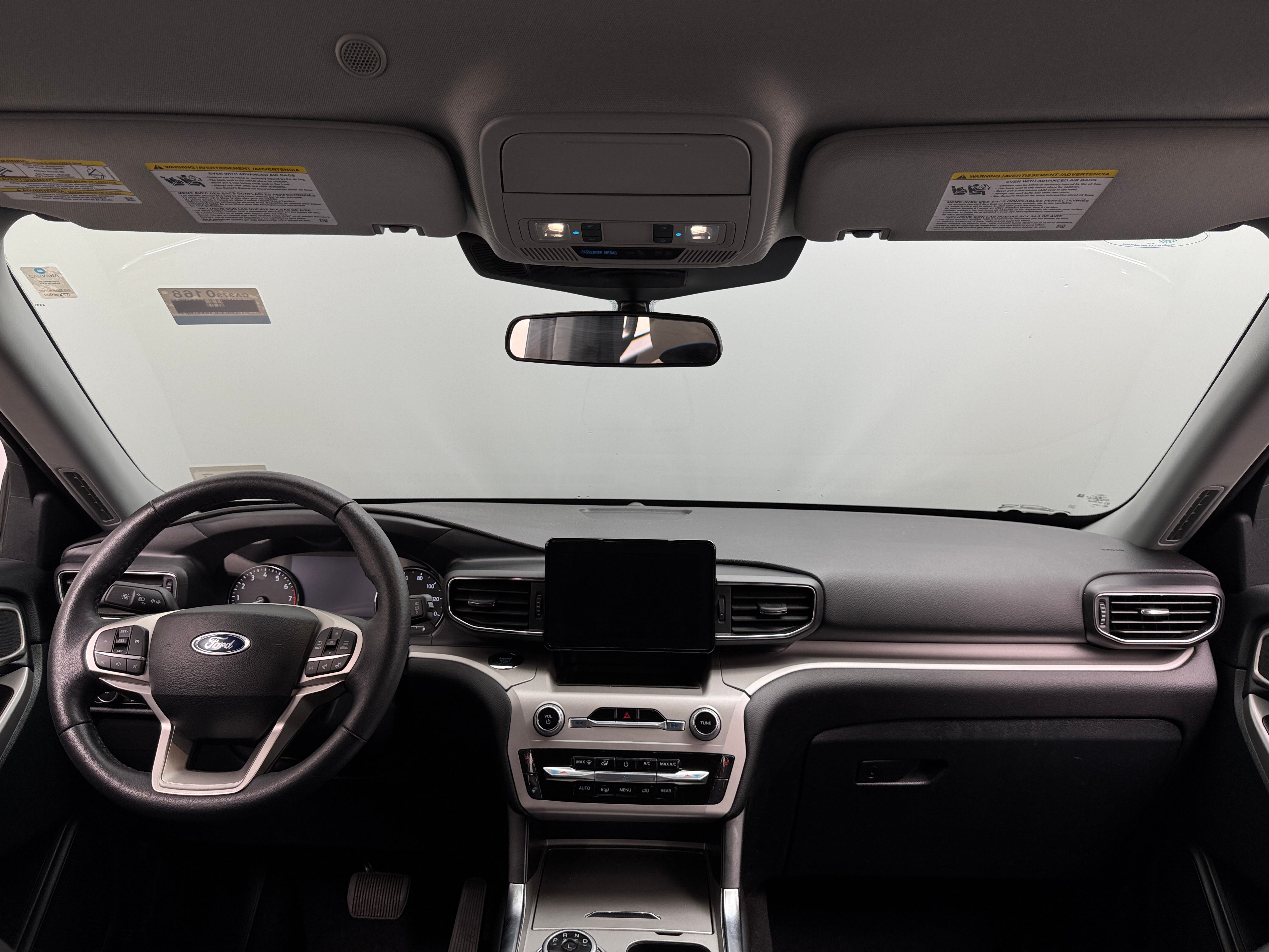 2024 Ford Explorer XLT 2