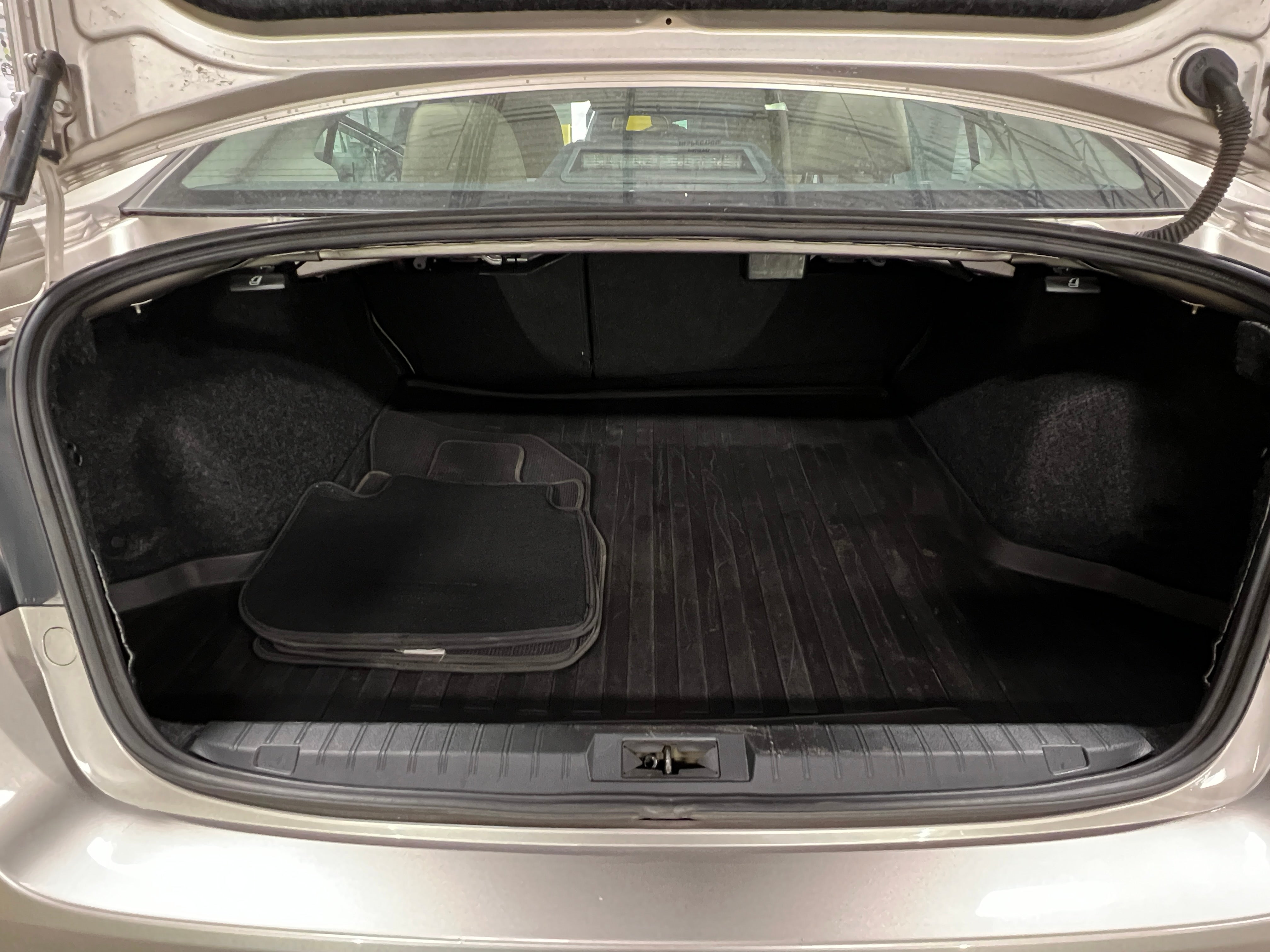2016 Subaru Legacy Premium 7