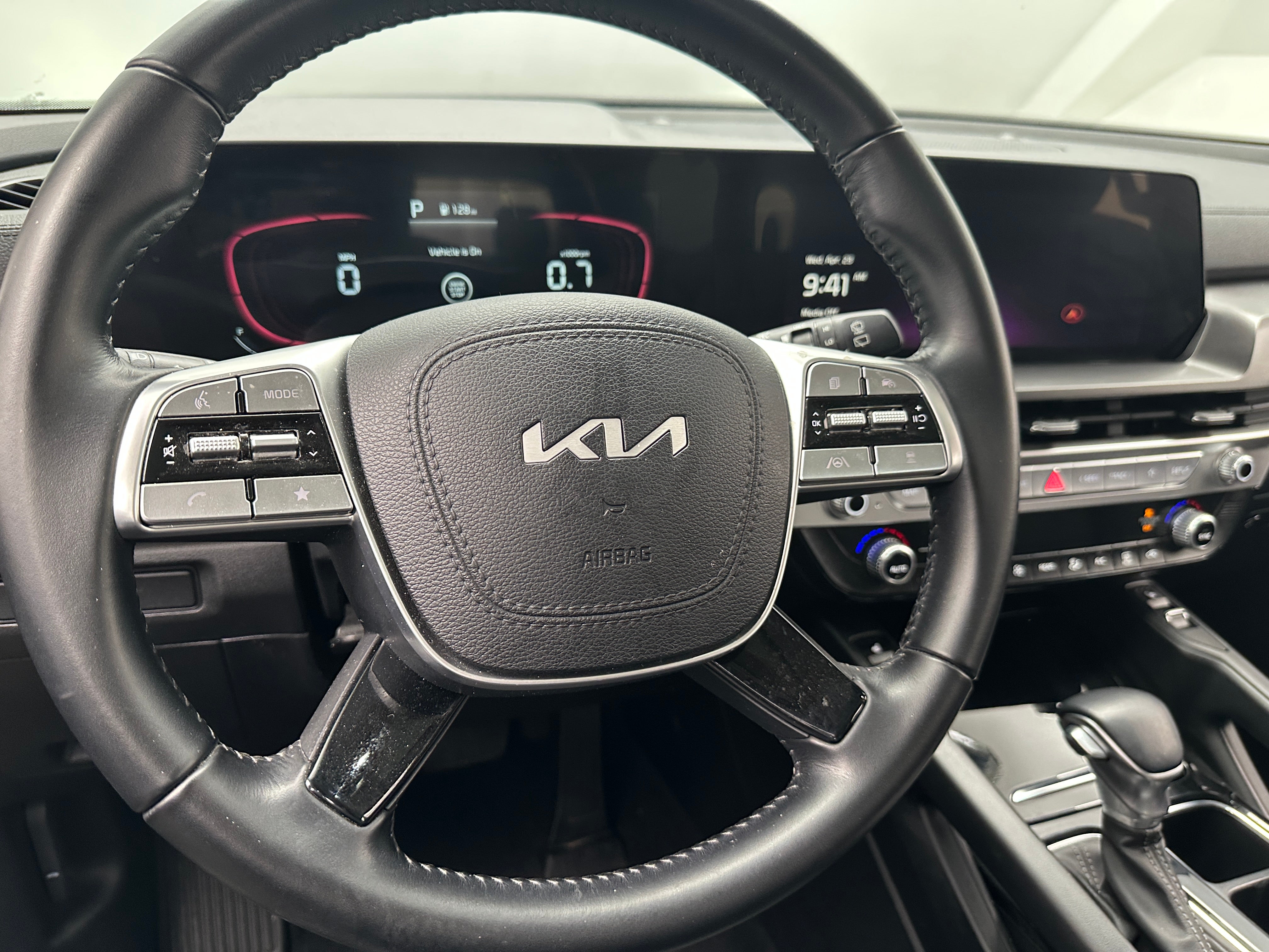 2023 Kia Telluride S 4