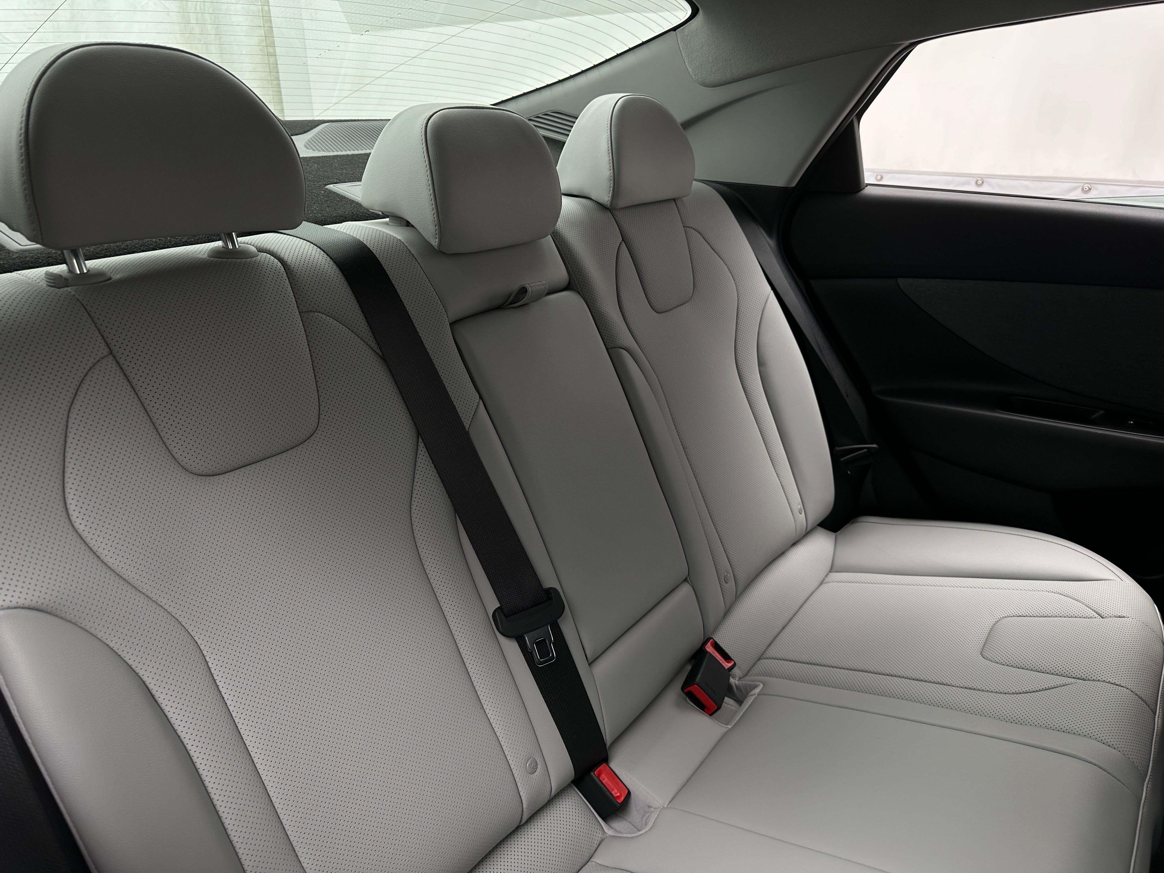 2023 Hyundai Elantra Limited Edition 5