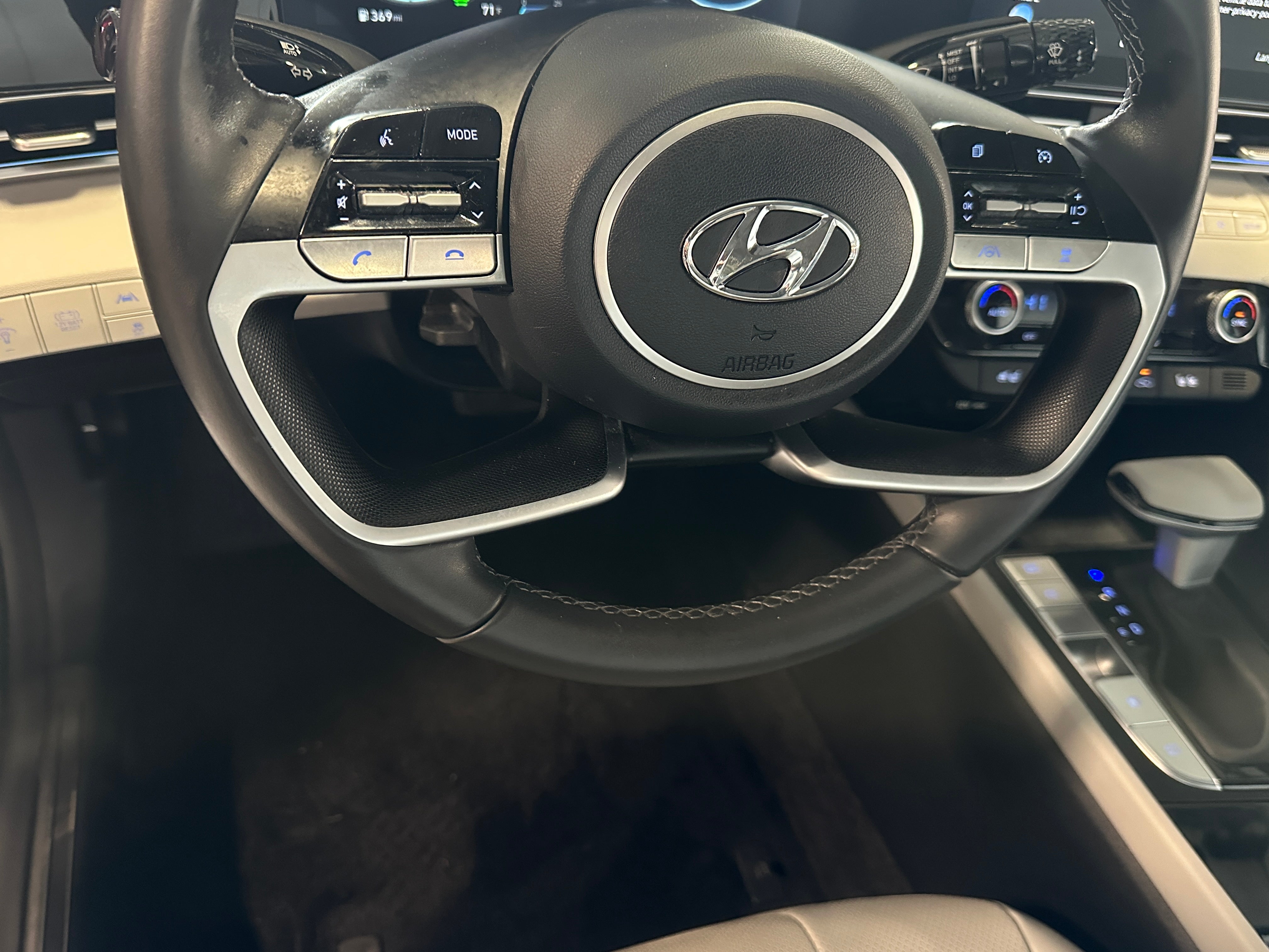 2023 Hyundai Elantra Limited Edition 4