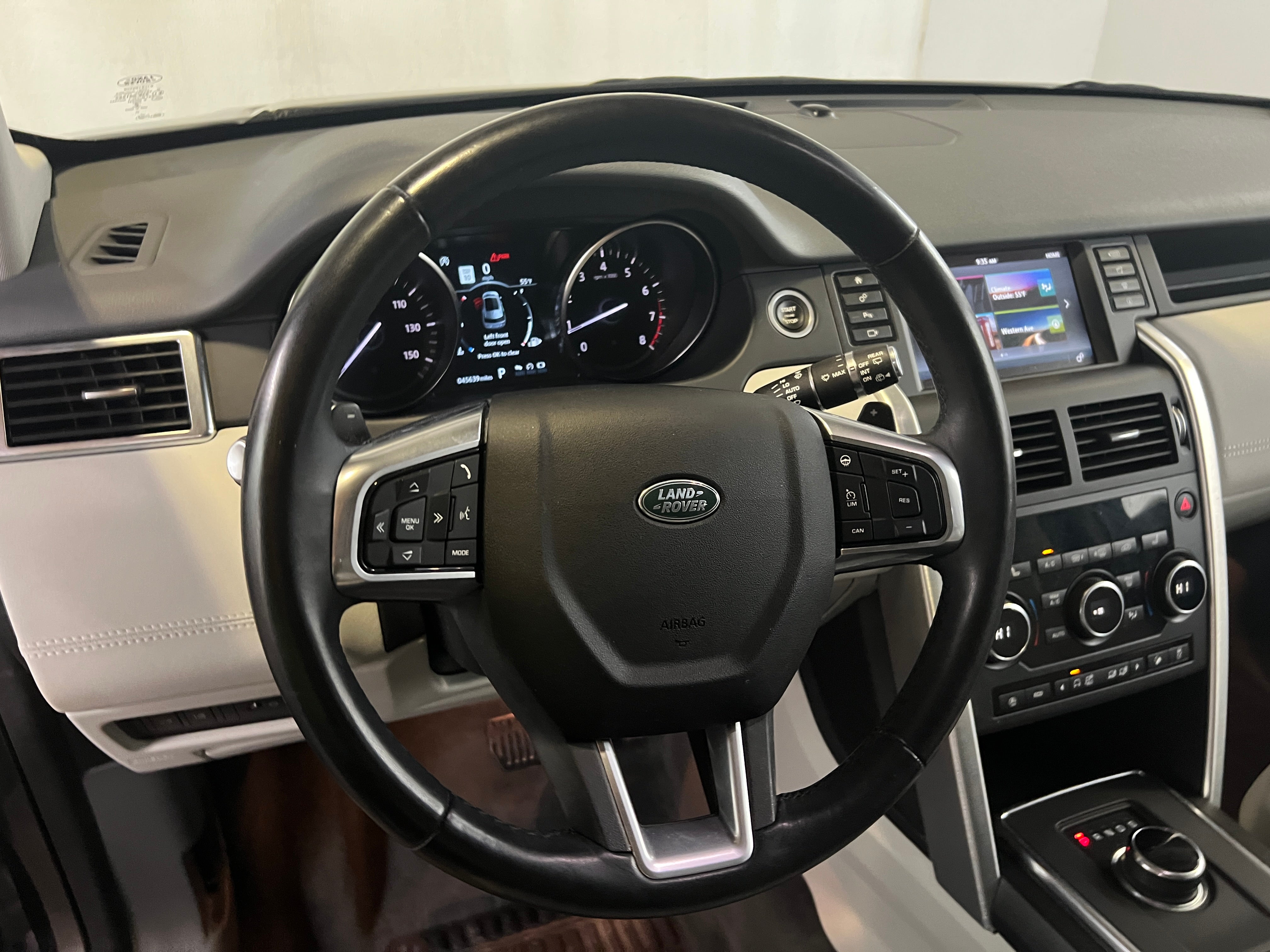 2019 Land Rover Discovery Sport HSE 4