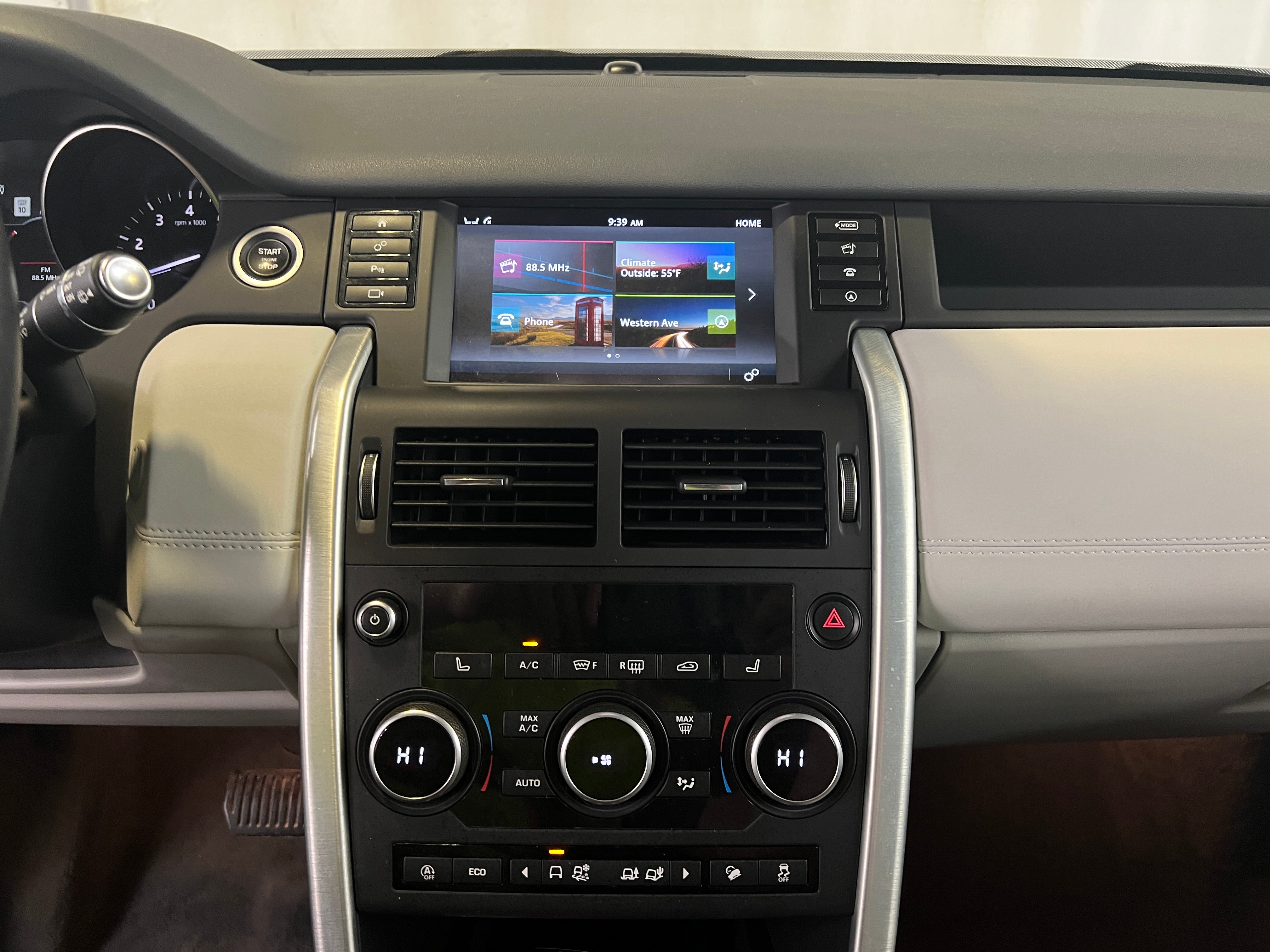 2019 Land Rover Discovery Sport HSE 3