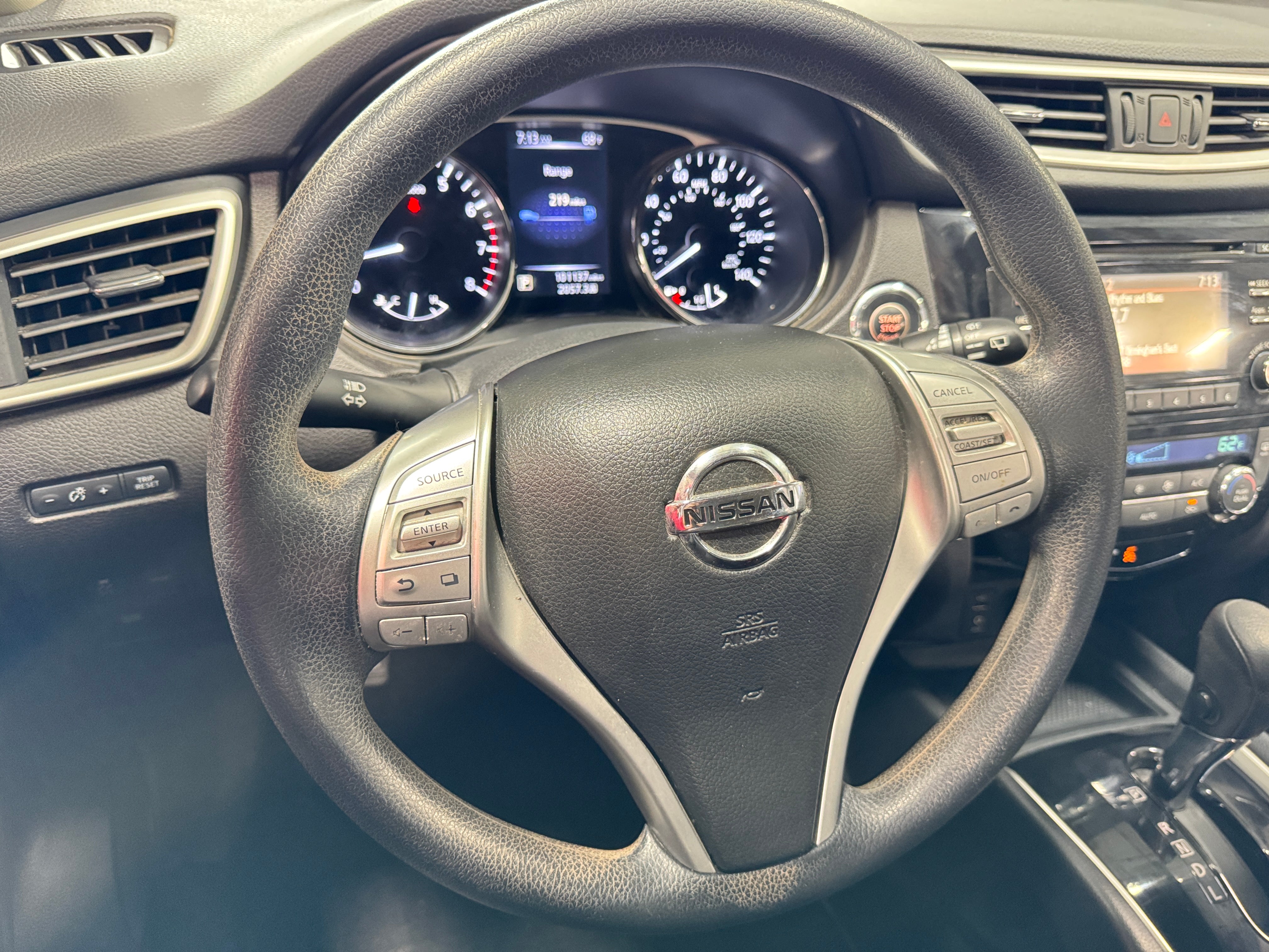 2016 Nissan Rogue SV 5