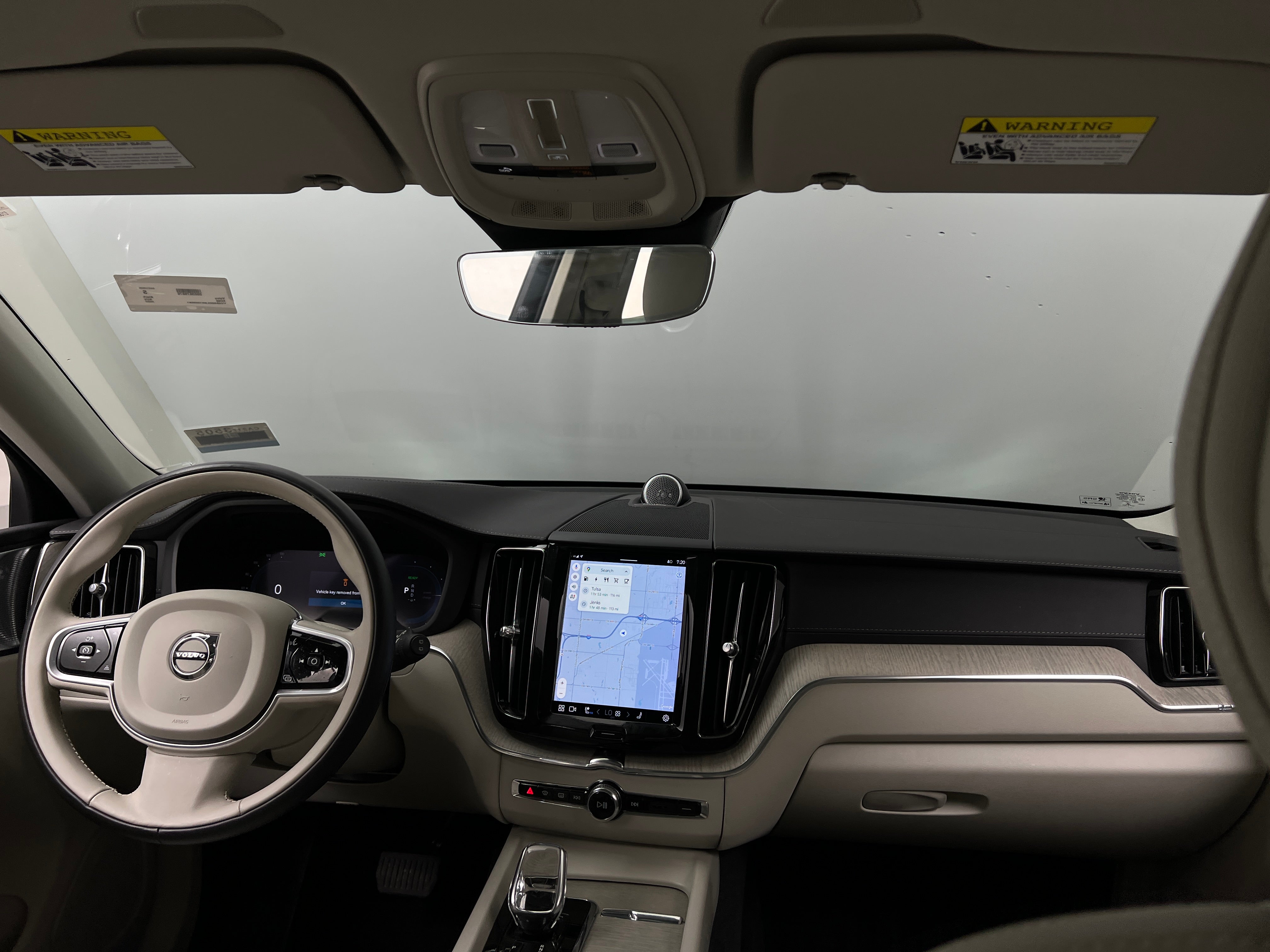2022 Volvo XC60 Recharge Core 2