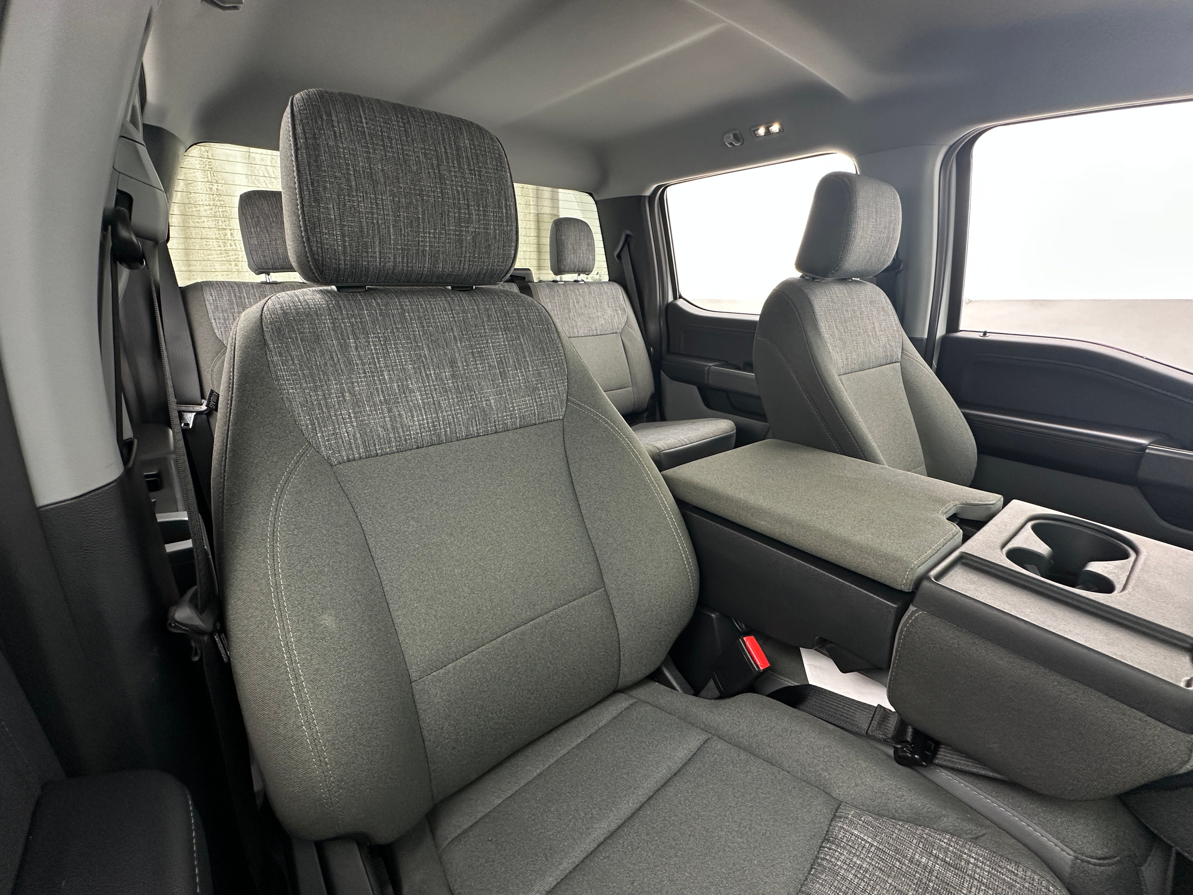 2022 Ford Econoline E-150 2