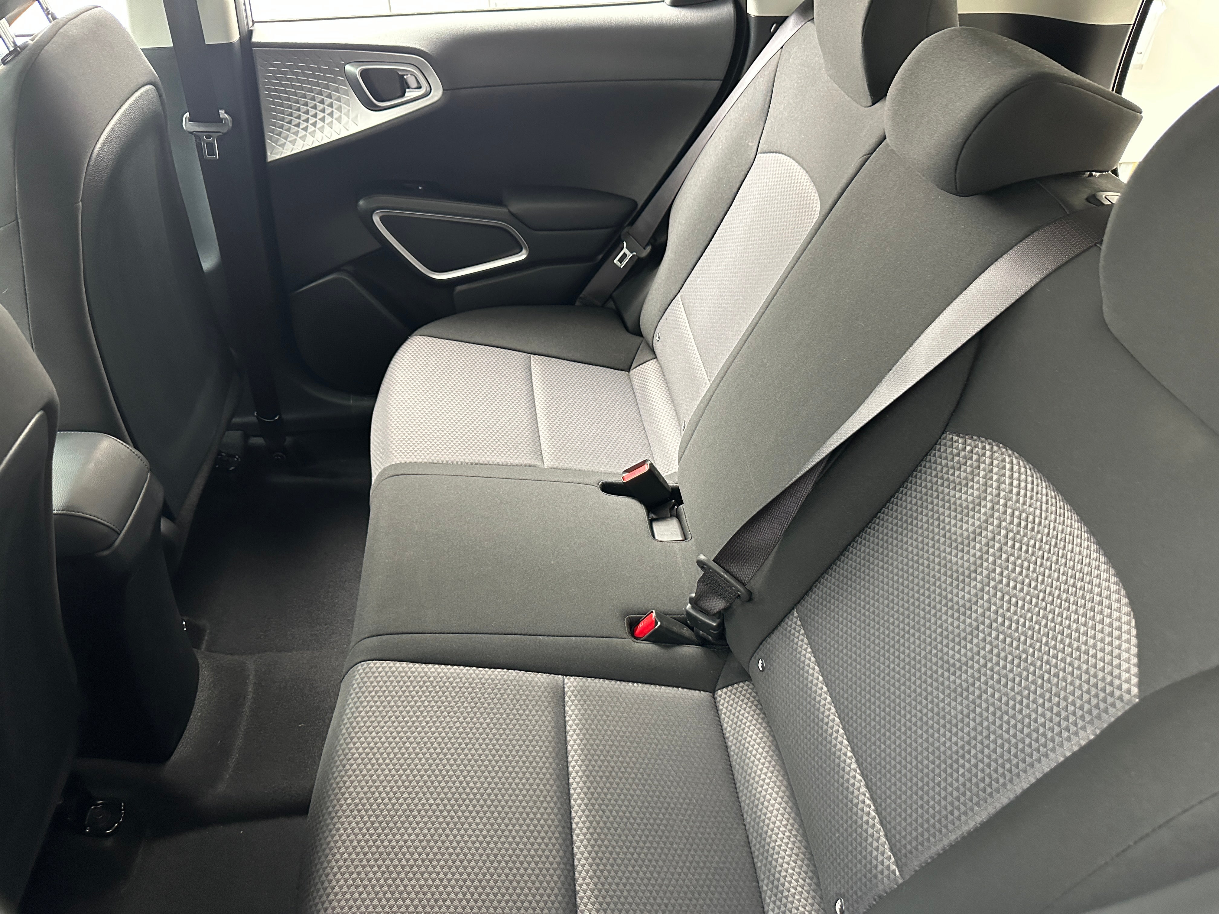 2024 Kia Soul LX 6