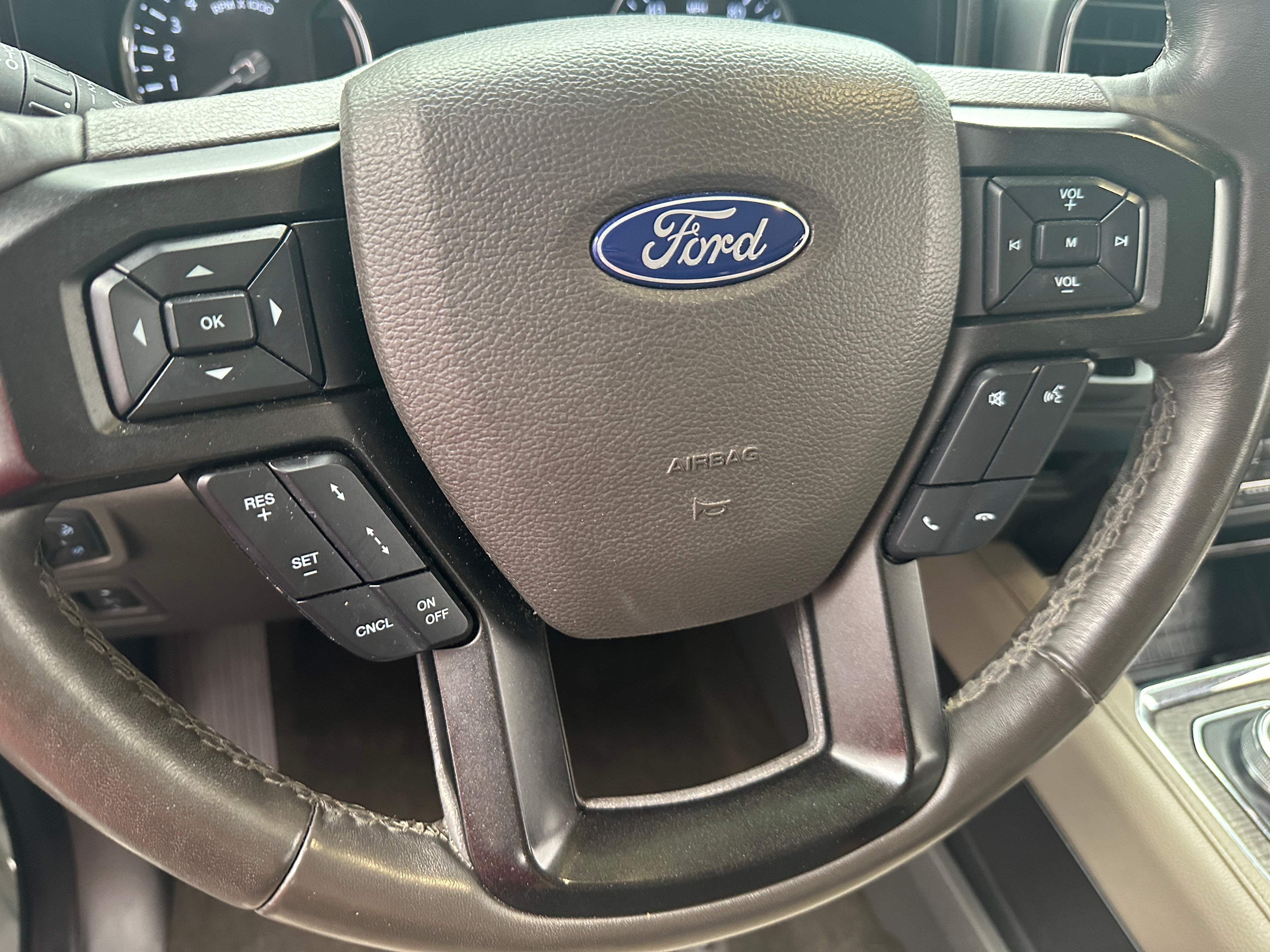 2019 Ford Expedition MAX Limited 4