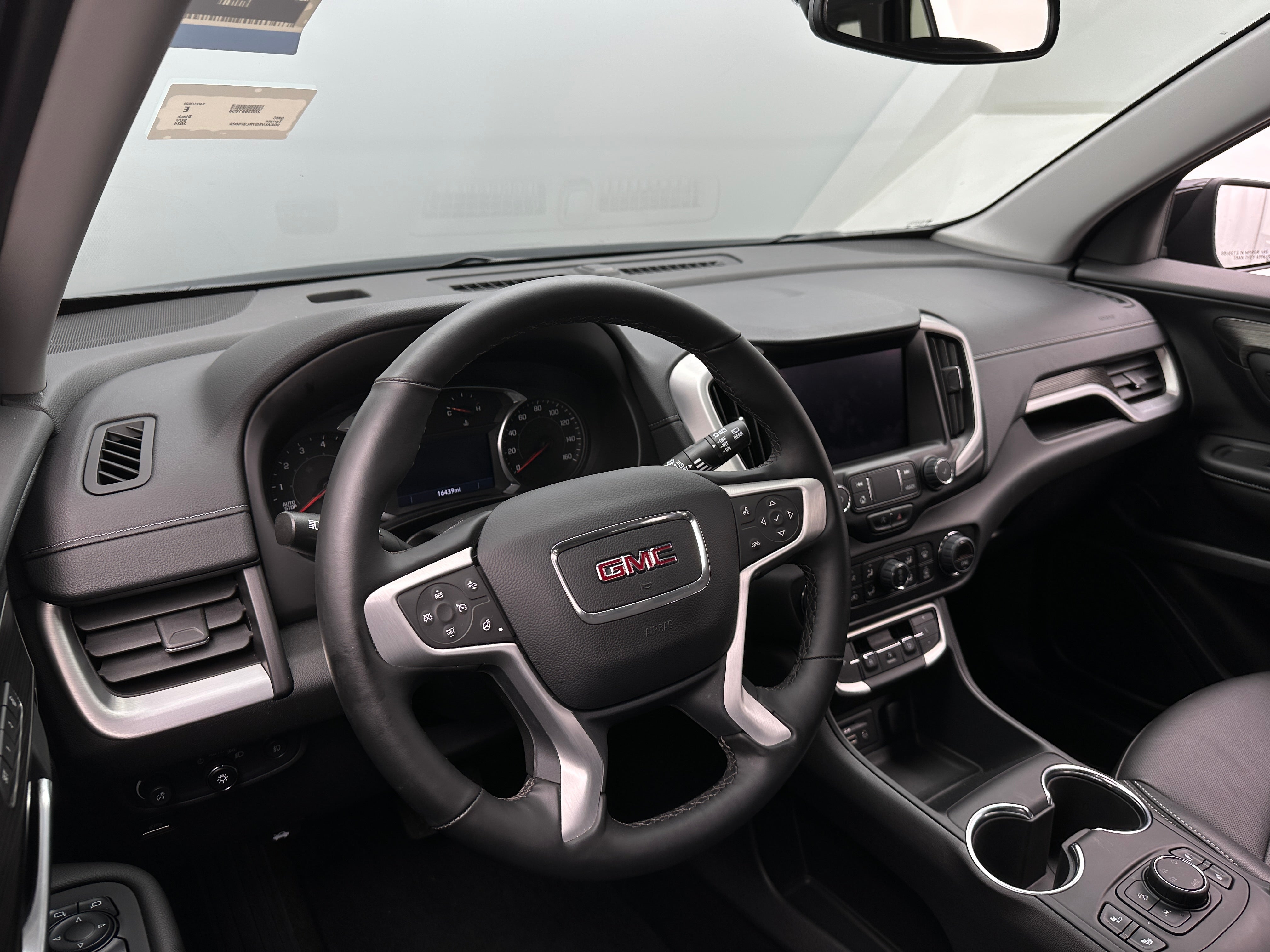 2024 GMC Terrain SLT 2