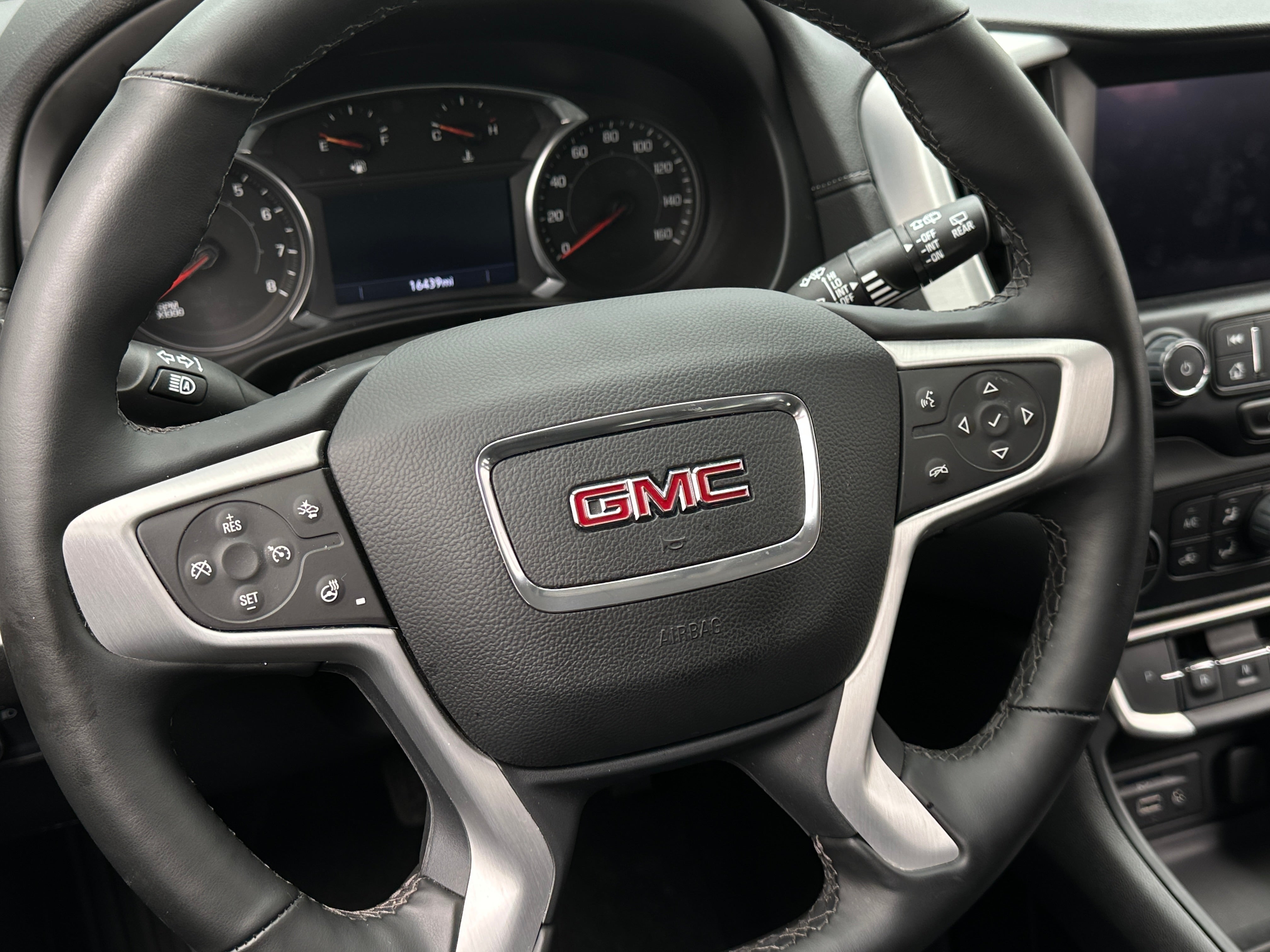 2024 GMC Terrain SLT 4