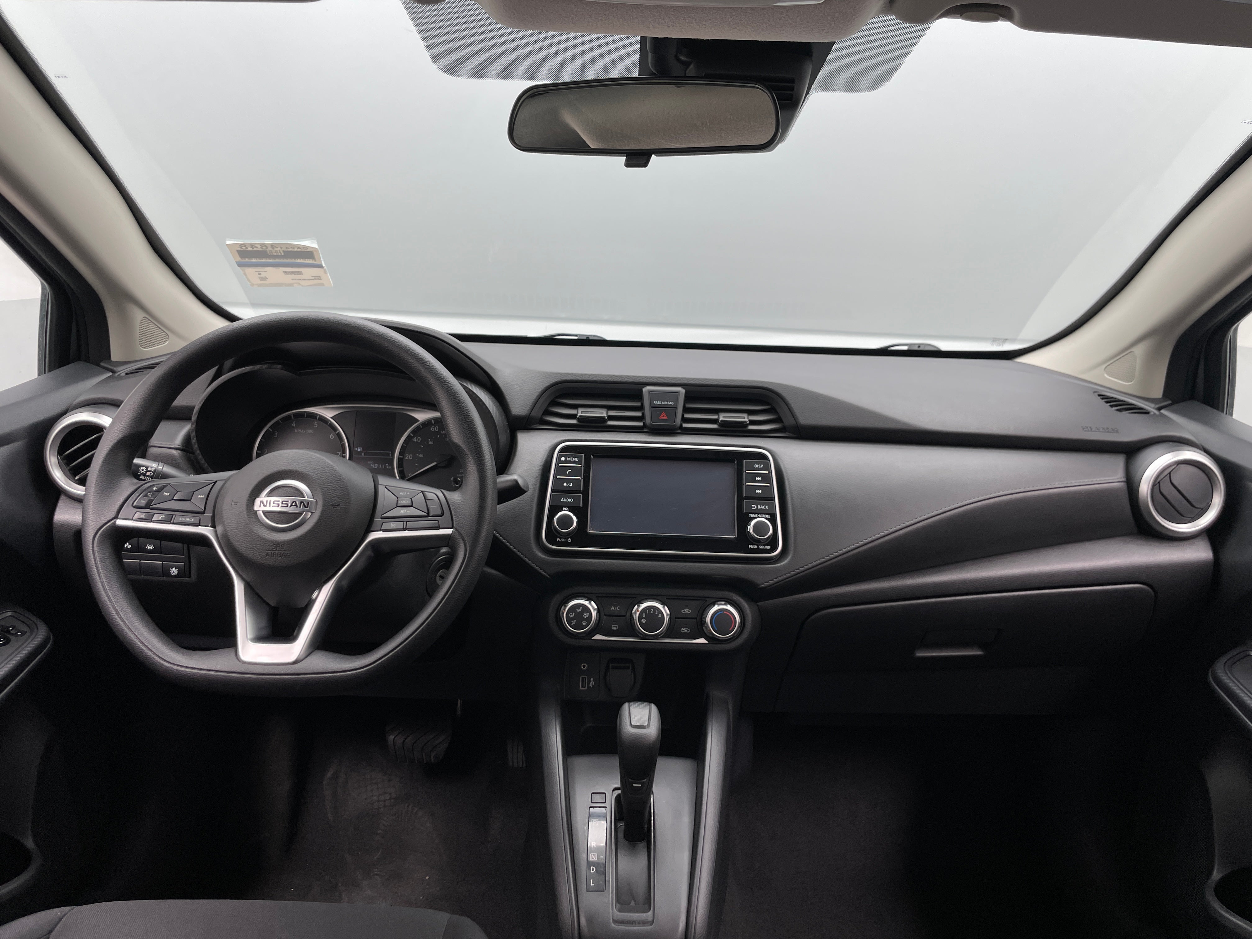 2022 Nissan Versa S 3