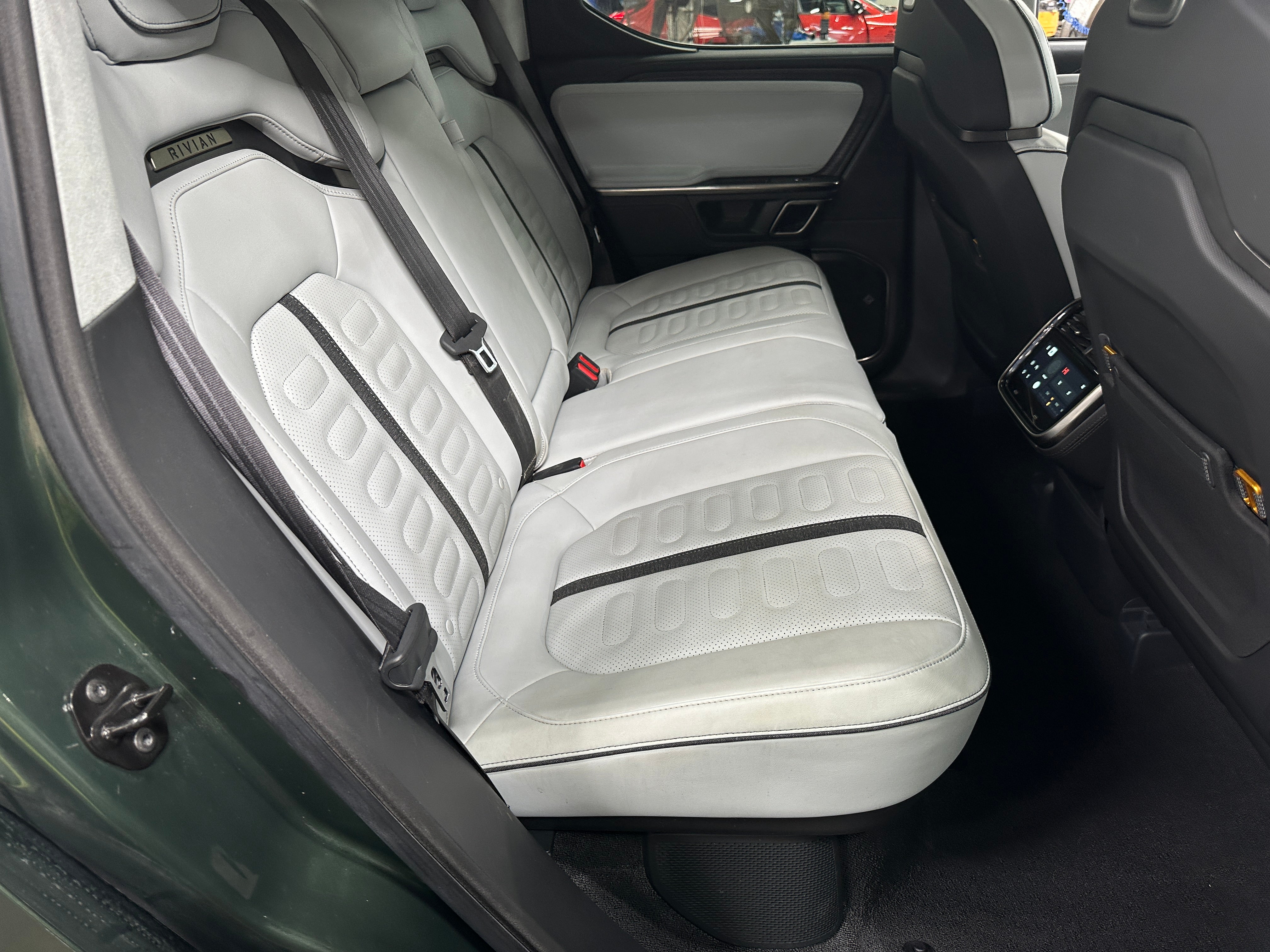 2023 Rivian R1T Adventure 5
