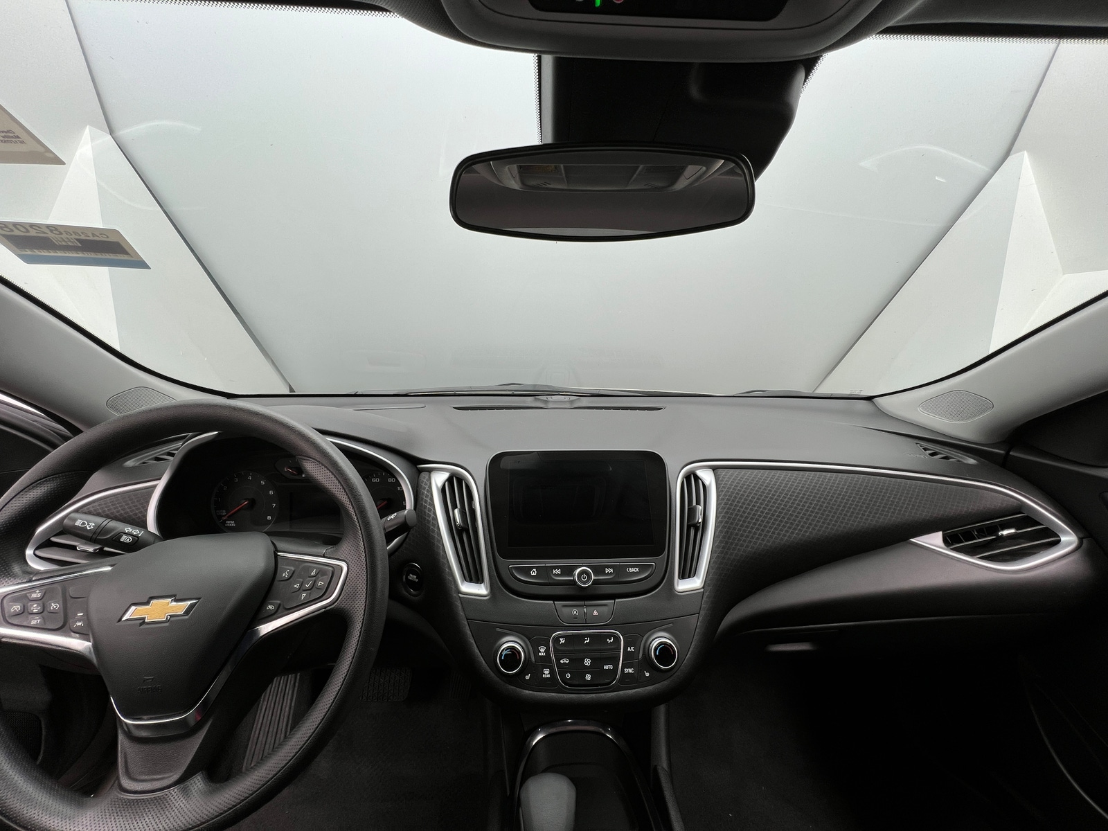 Thumbnail: 2023 Chevrolet Malibu - 3