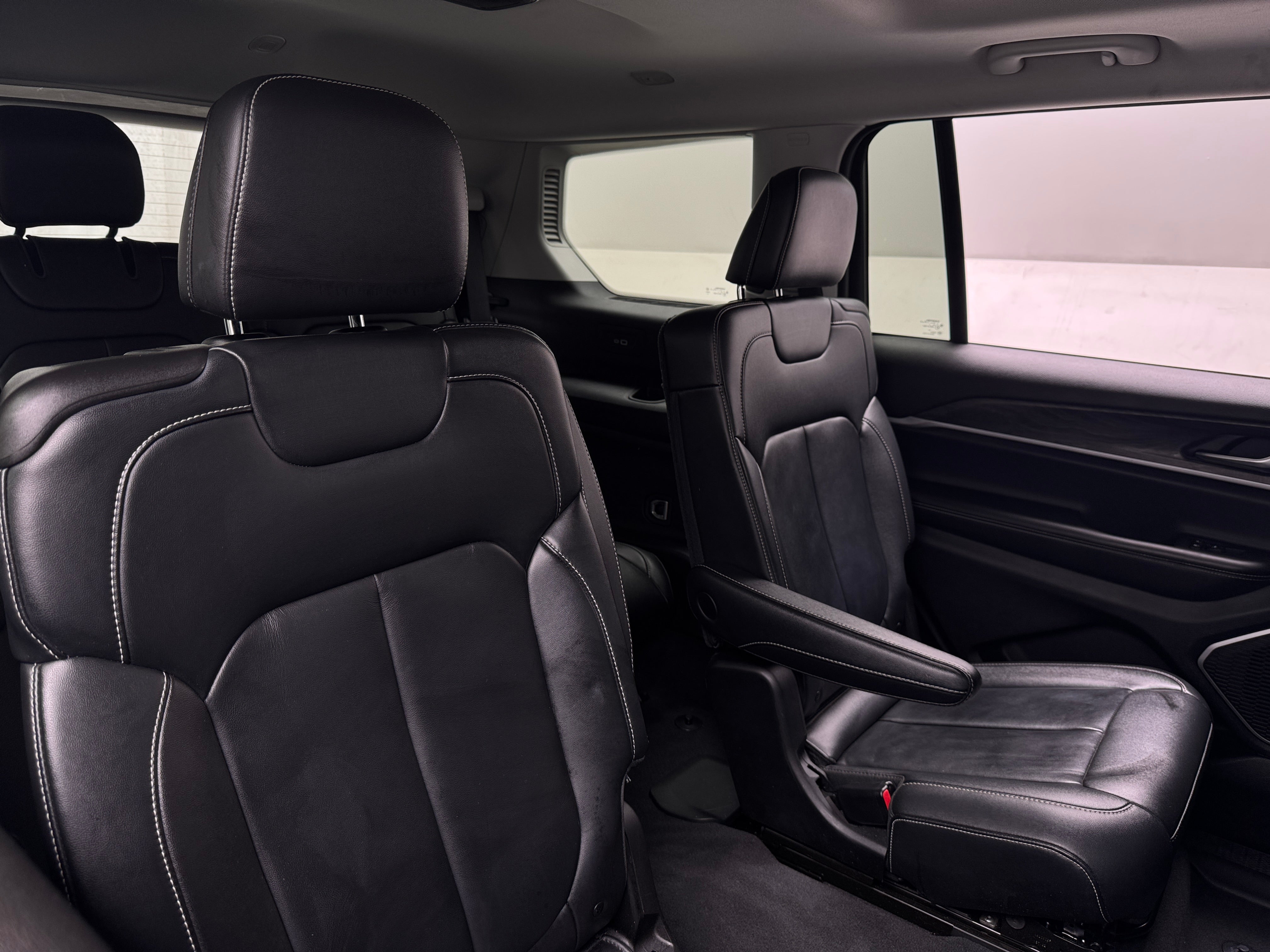 2022 Jeep Grand Cherokee L Limited Edition 5
