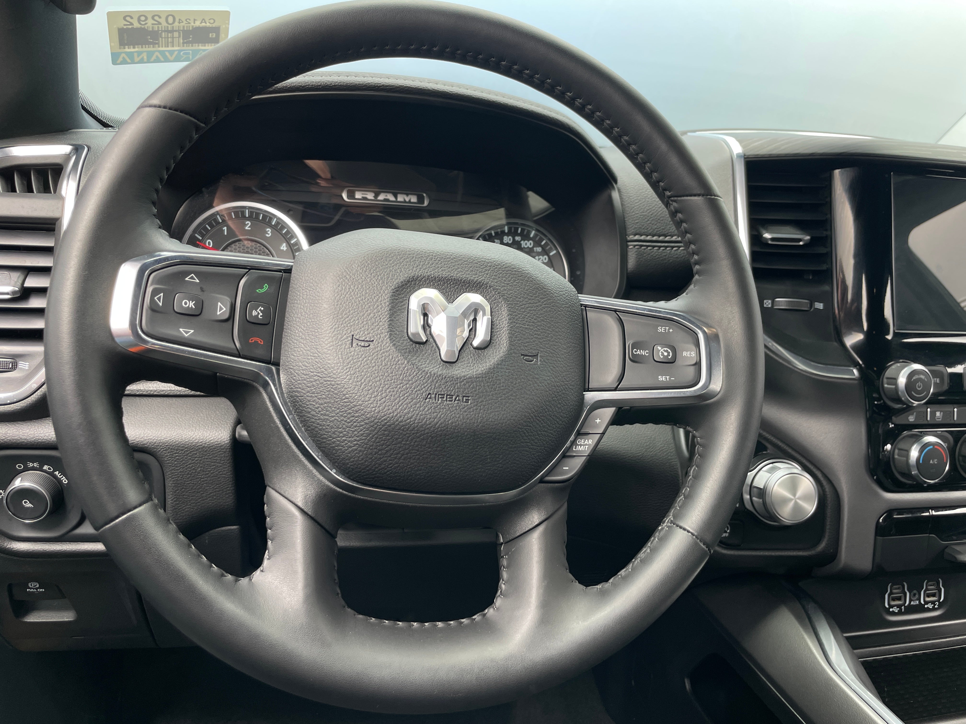 2024 RAM 1500 Laramie 4