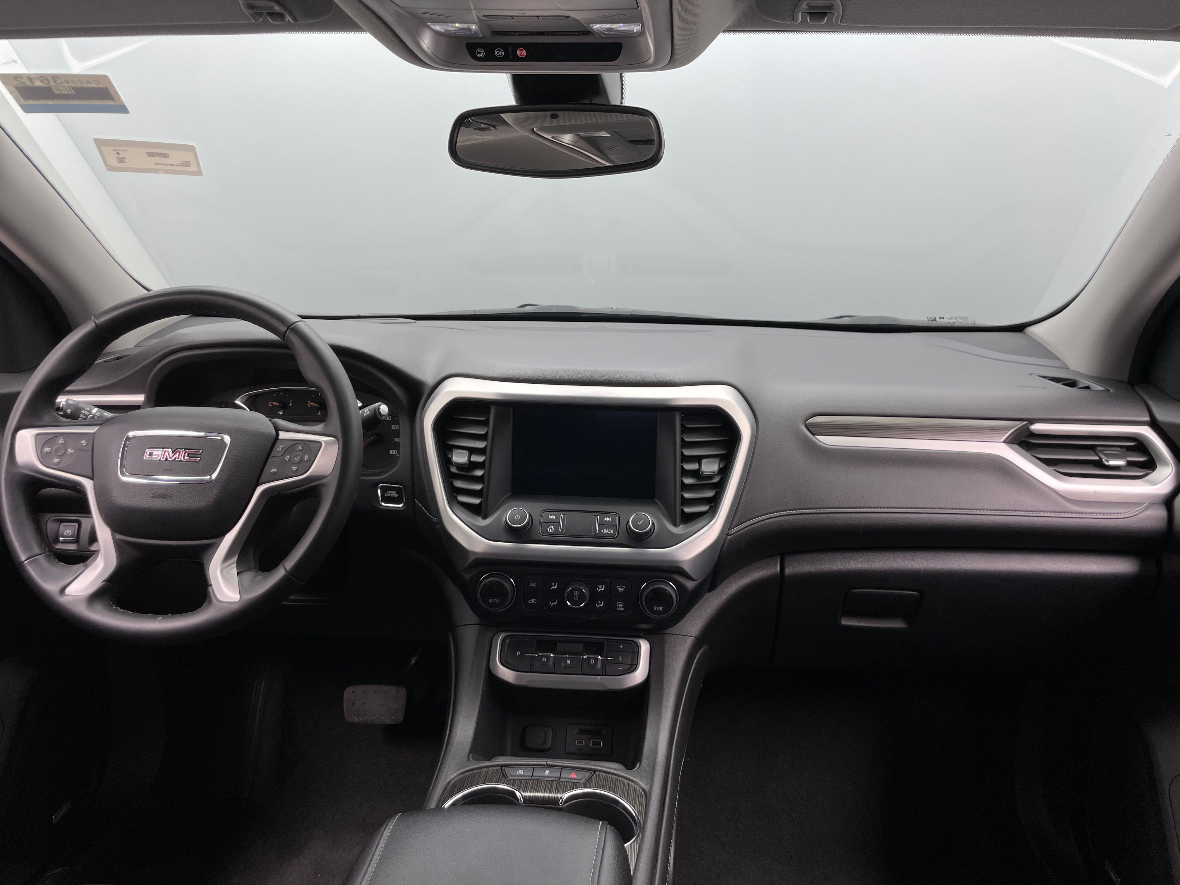 2023 GMC Acadia SLT 2