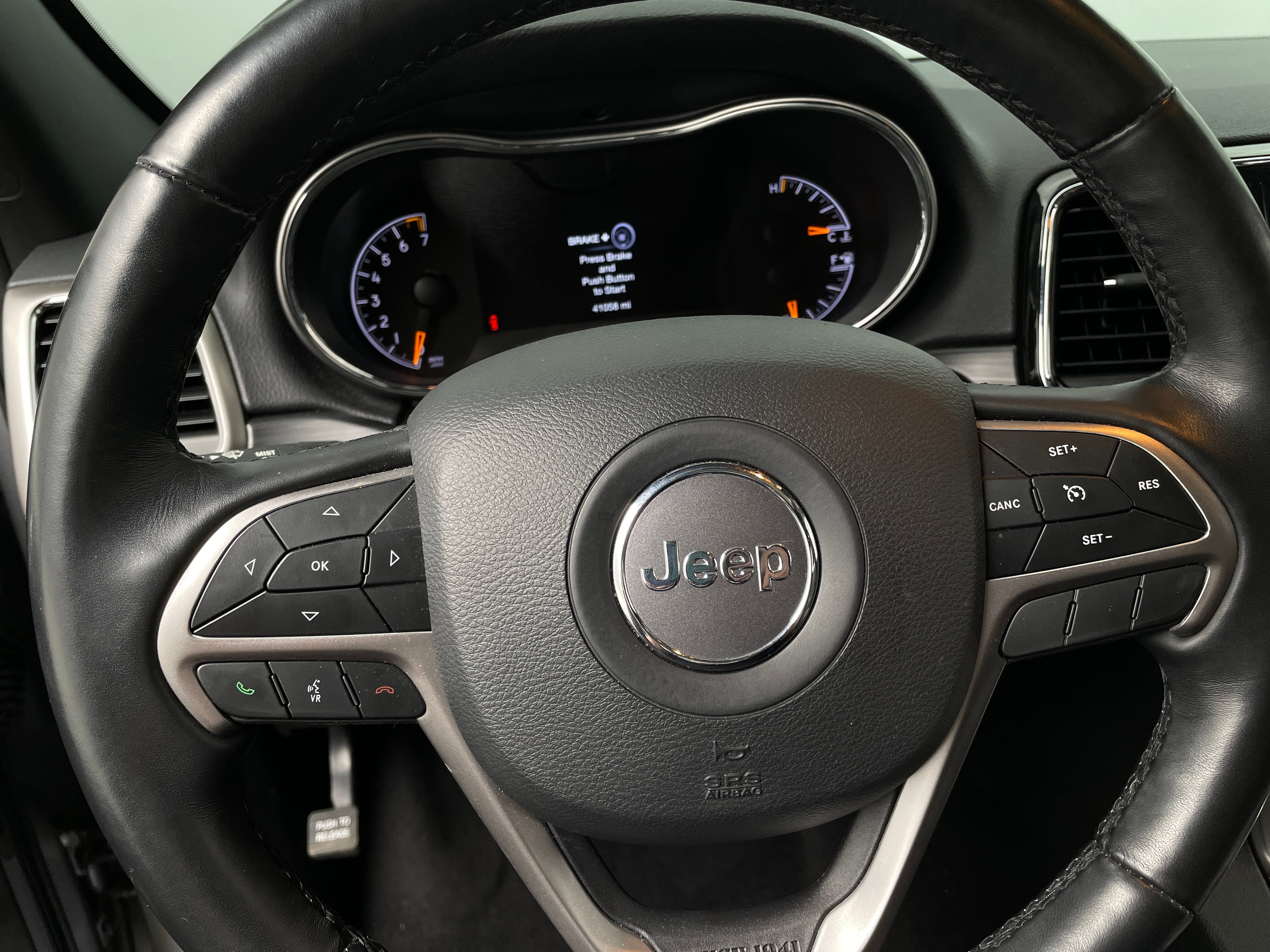 2021 Jeep Grand Cherokee Limited Edition 4