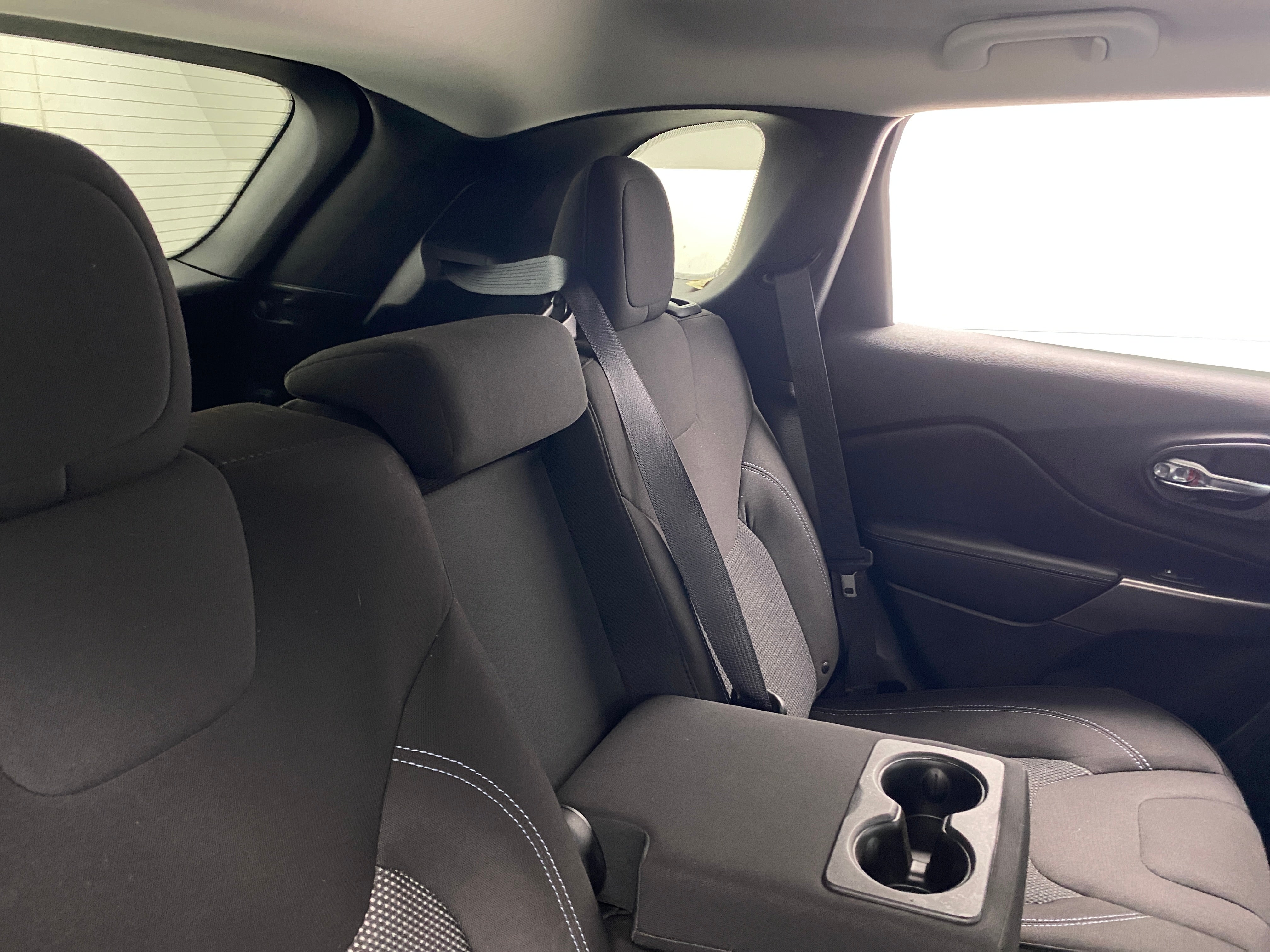 2019 Jeep Cherokee Latitude 6