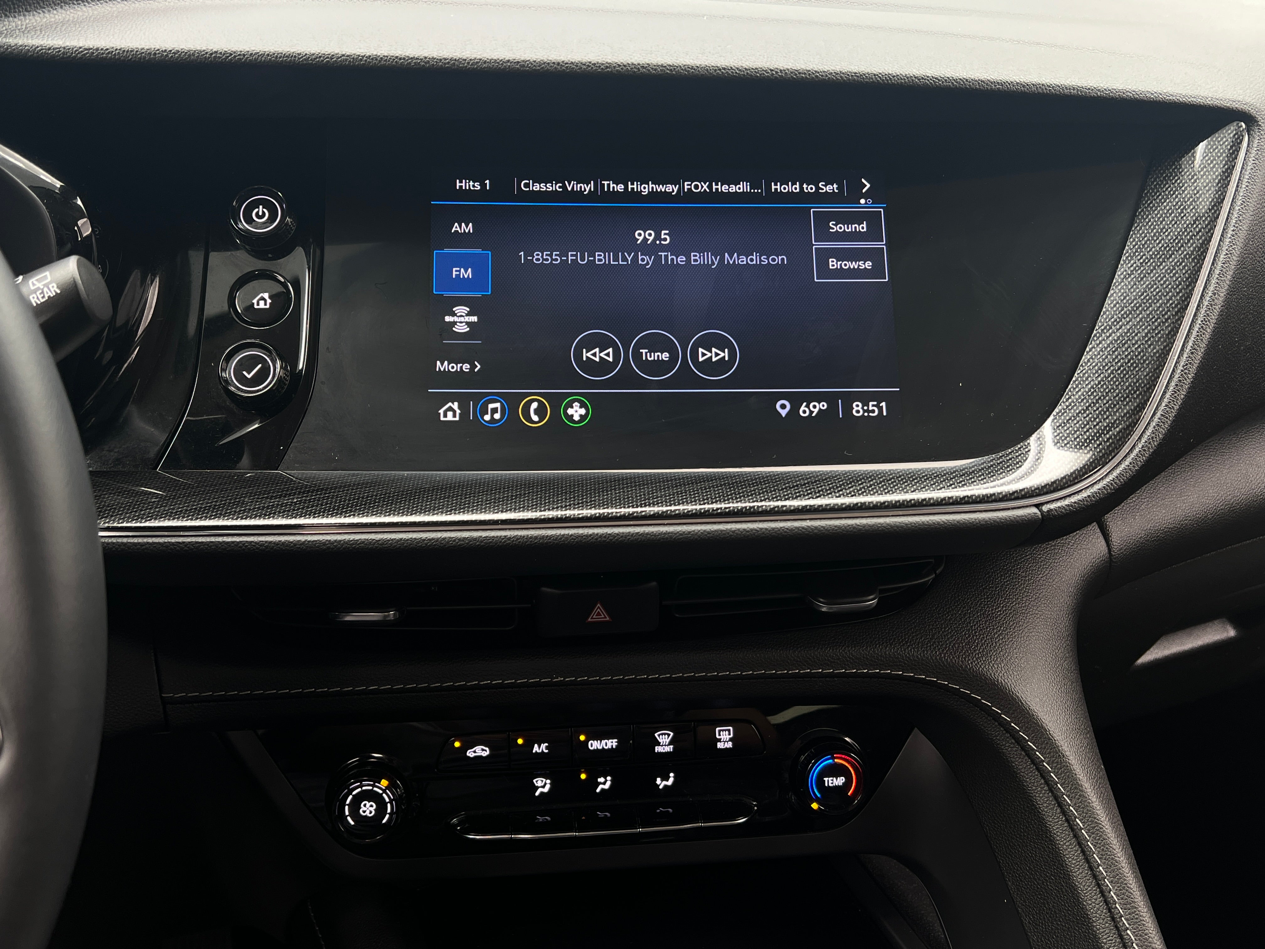 2022 Buick Envision Preferred 3