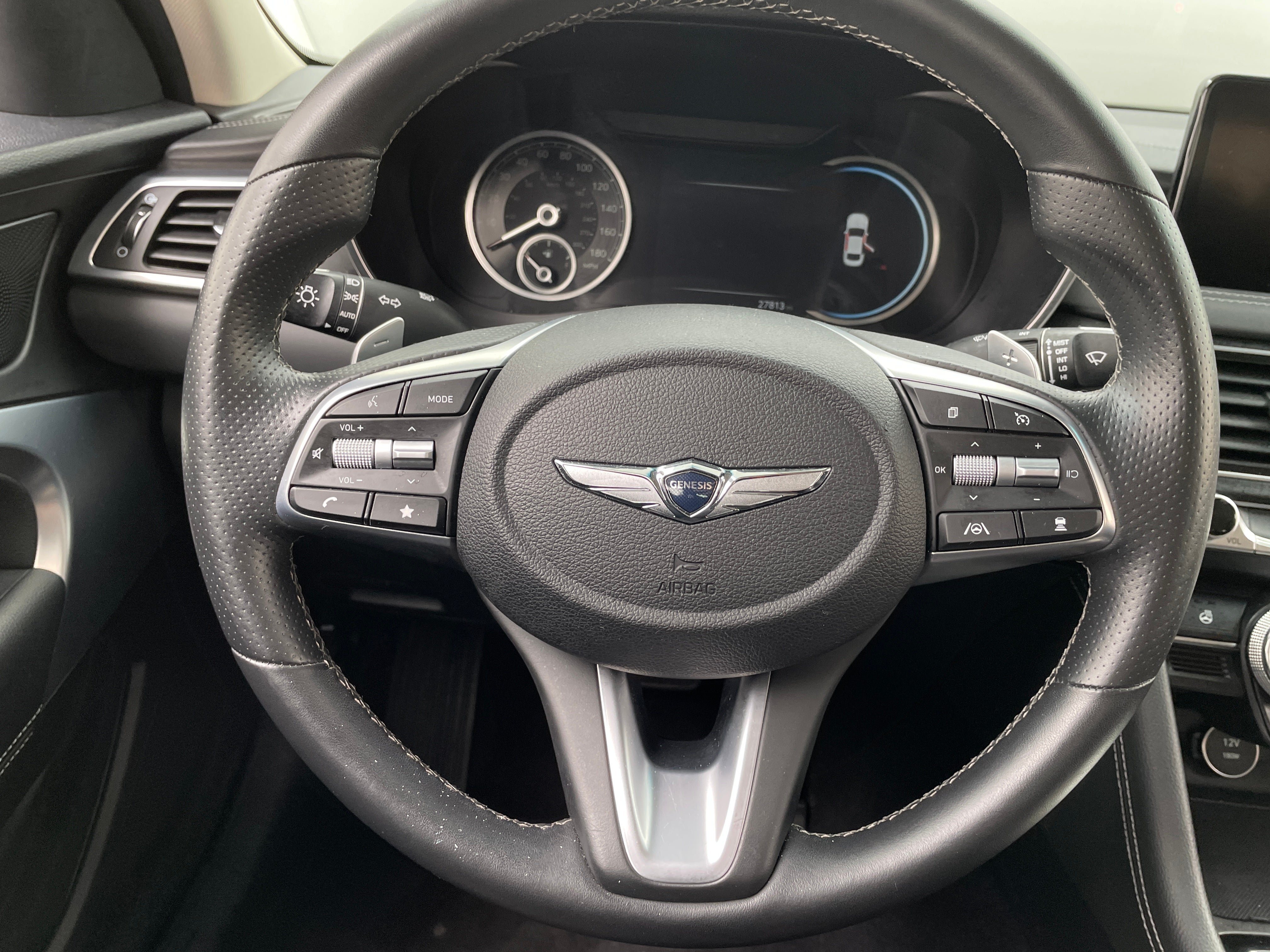 2023 Genesis G70 2.0T 4
