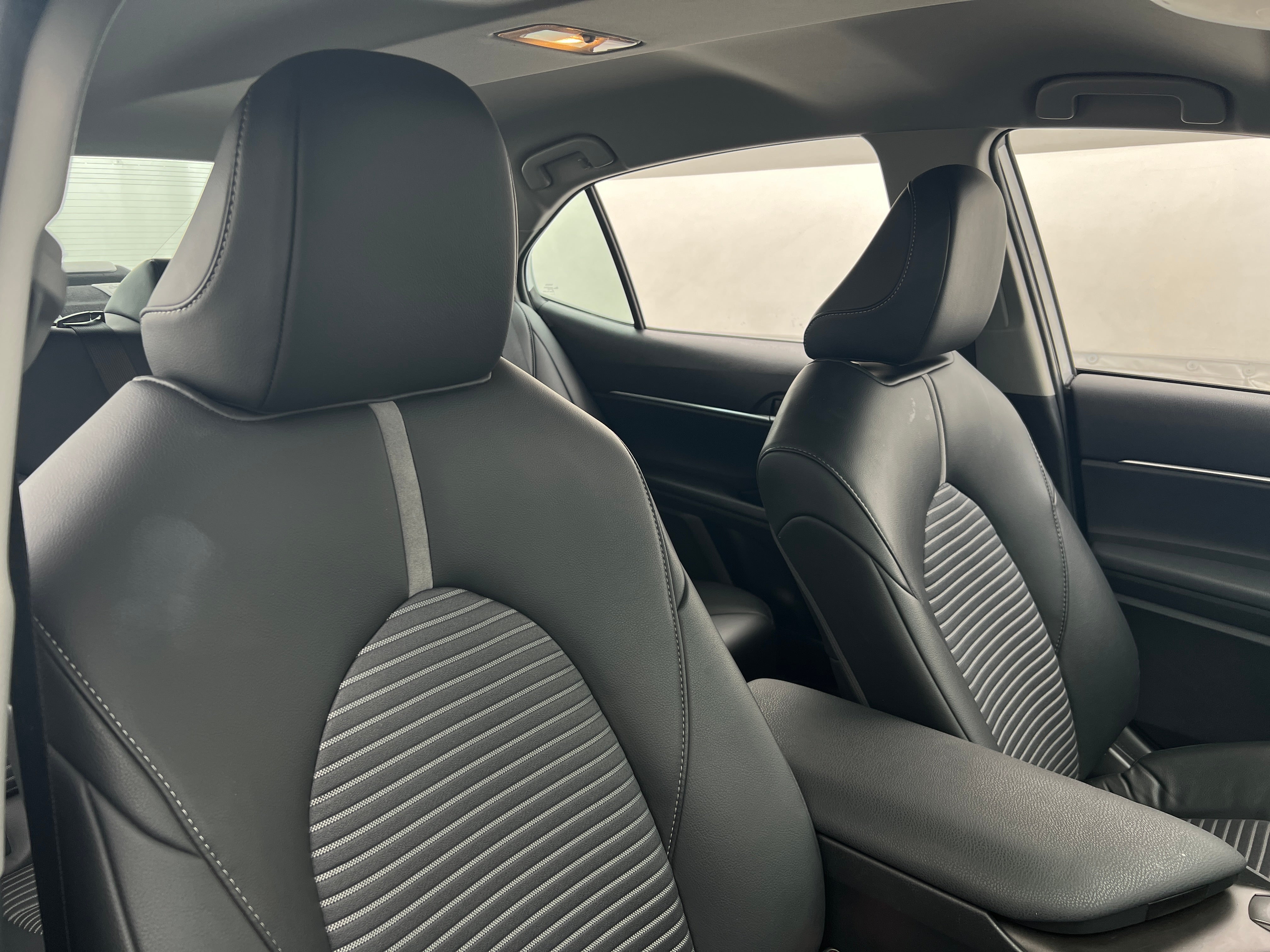 2024 Toyota Camry SE 2