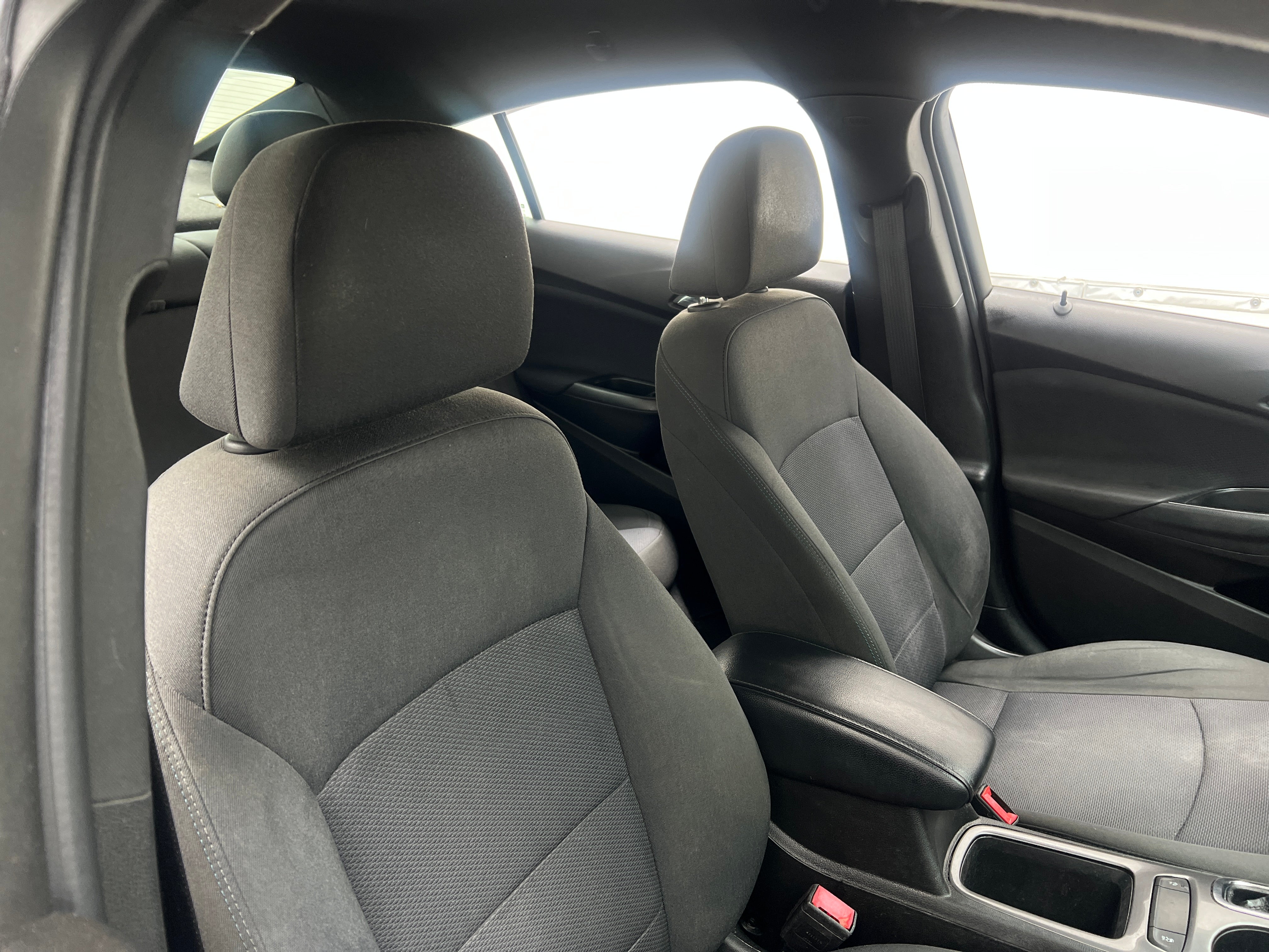 2019 Chevrolet Cruze LT 2