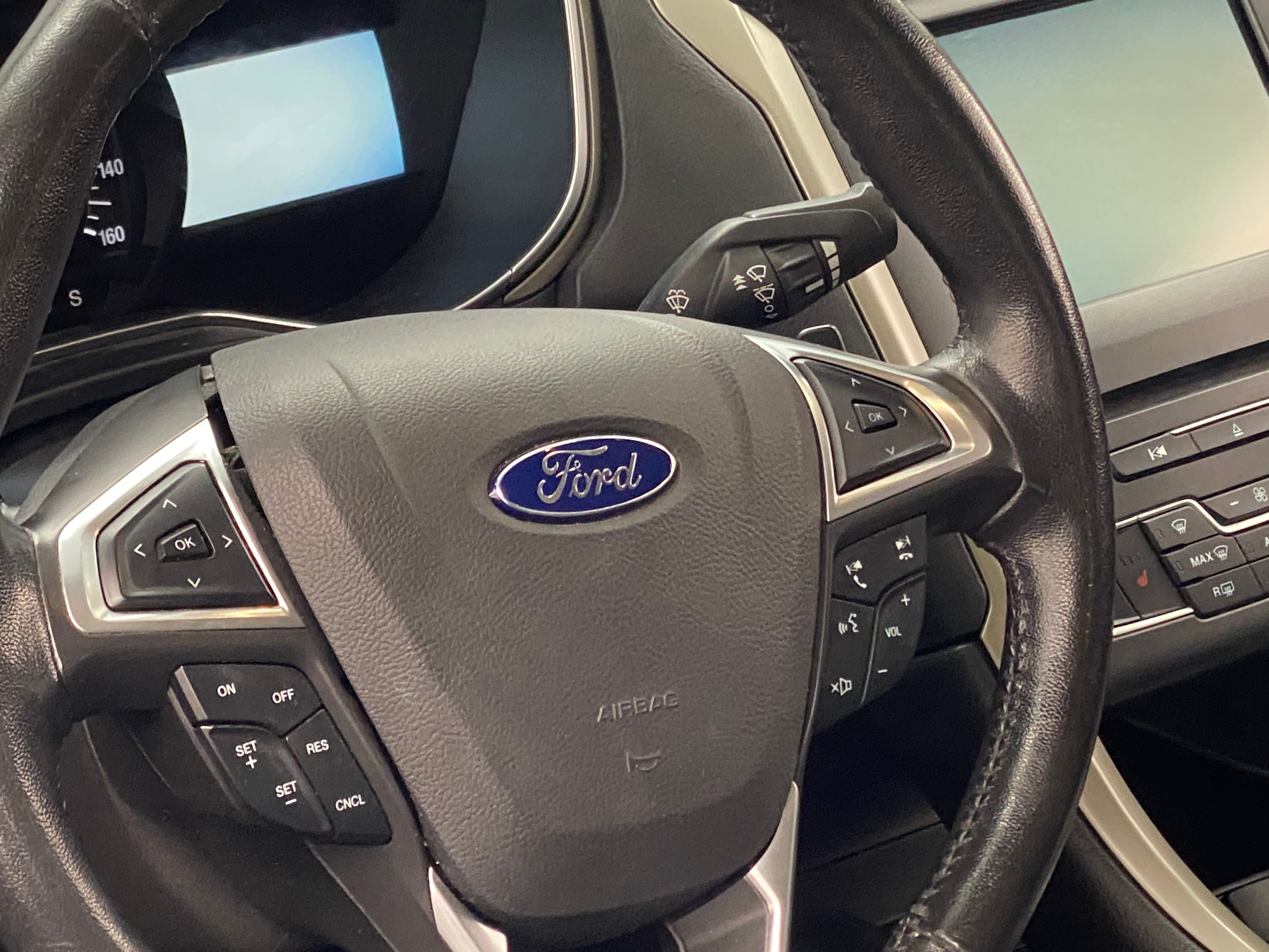 2016 Ford Fusion SE 4