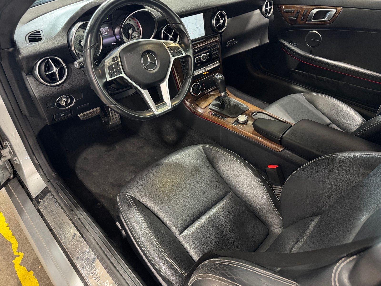 Thumbnail: 2015 Mercedes-Benz SLK - 3