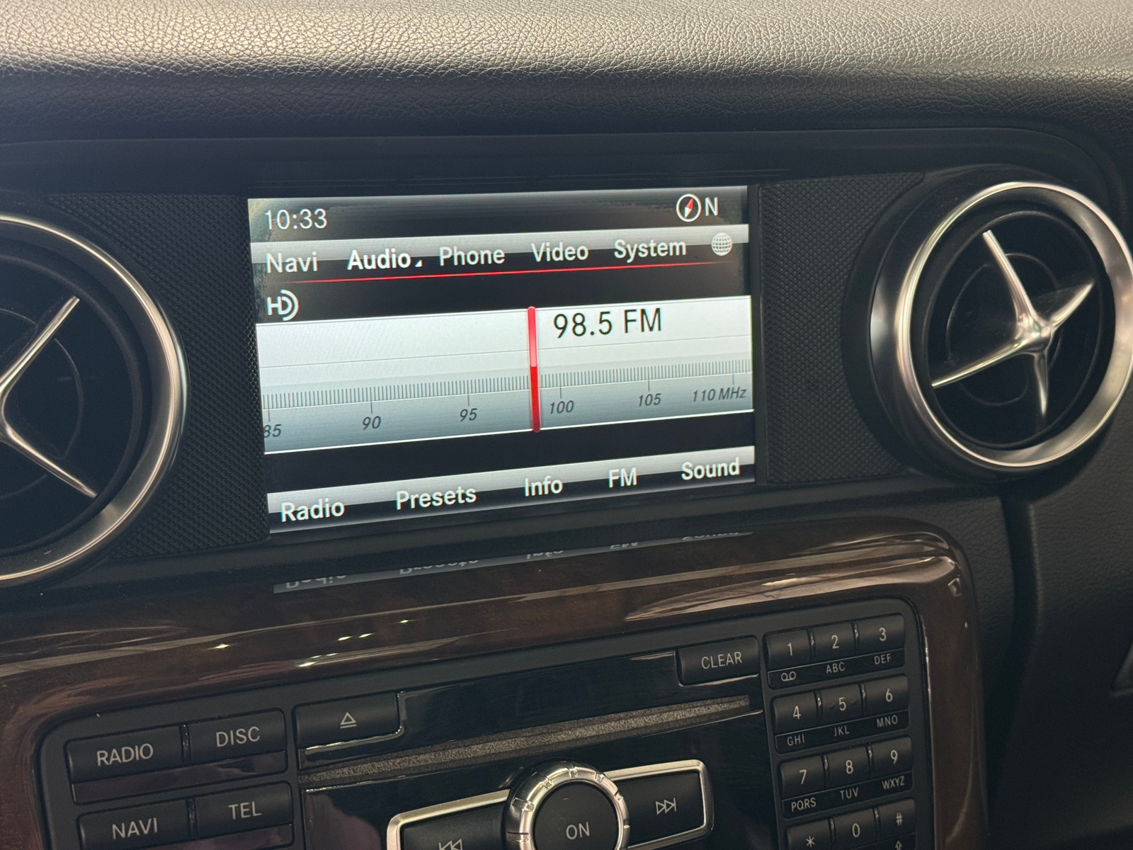 Thumbnail: 2015 Mercedes-Benz SLK - 4