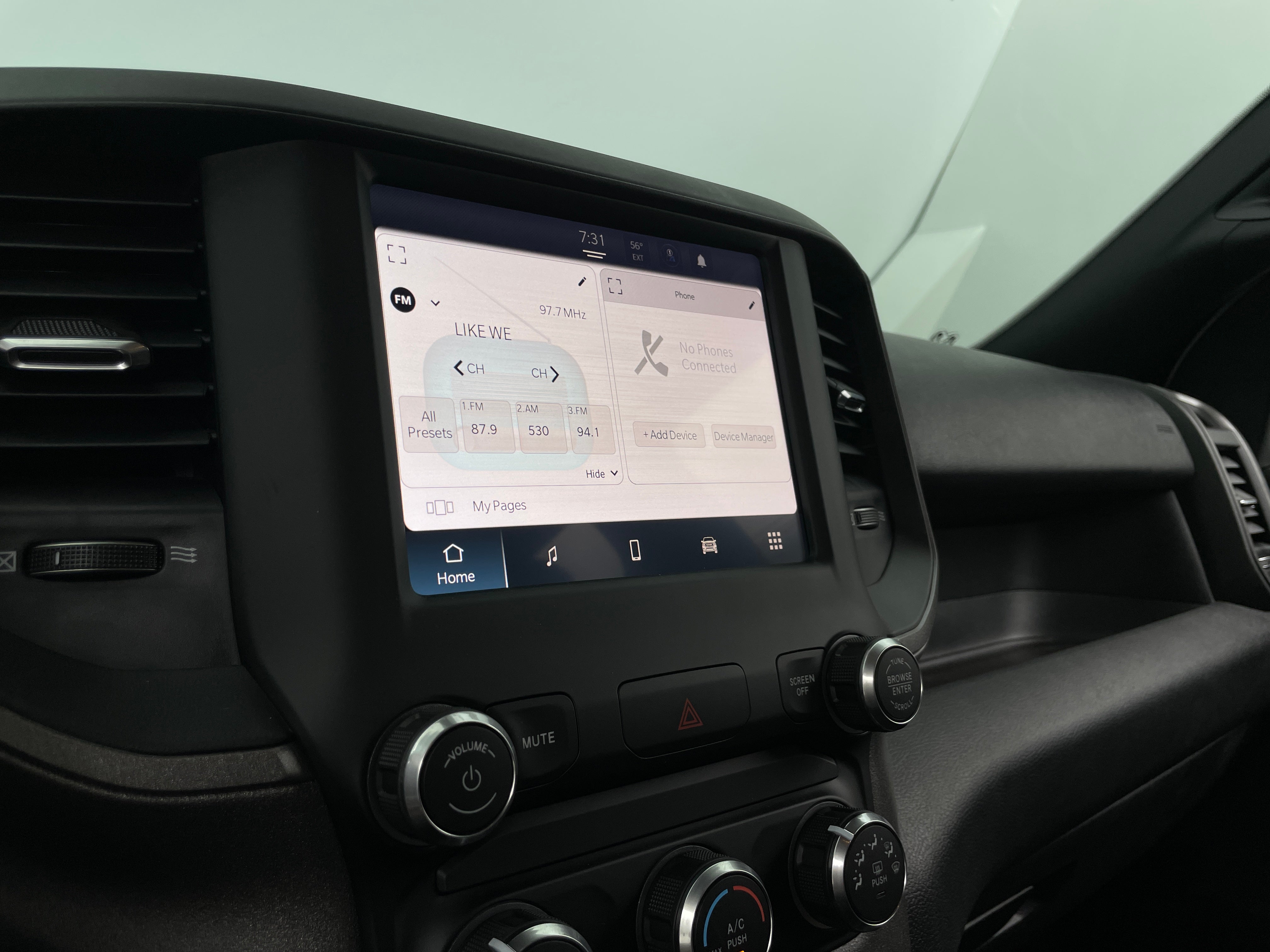 2023 RAM 2500 Tradesman 4