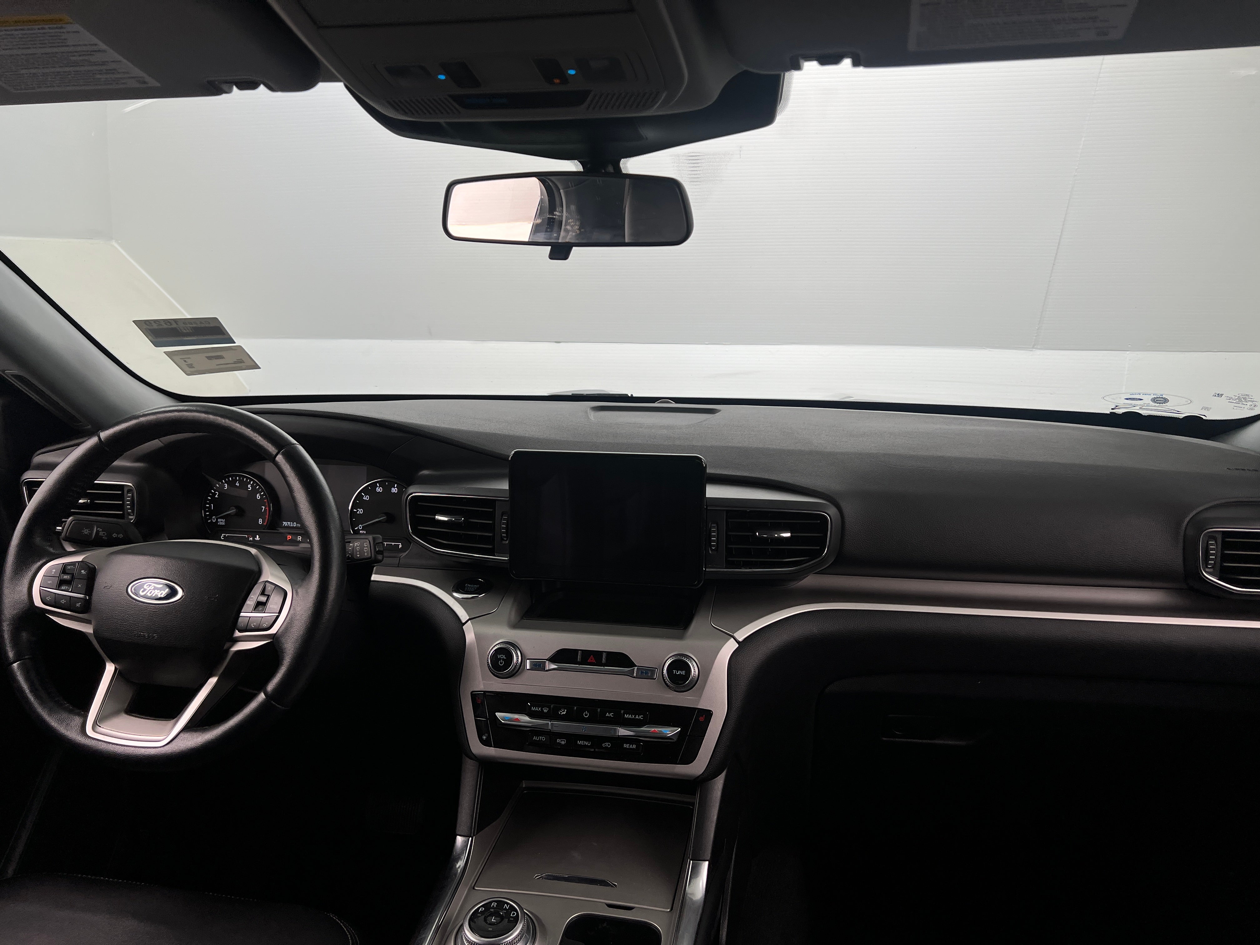 2022 Ford Explorer XLT 2