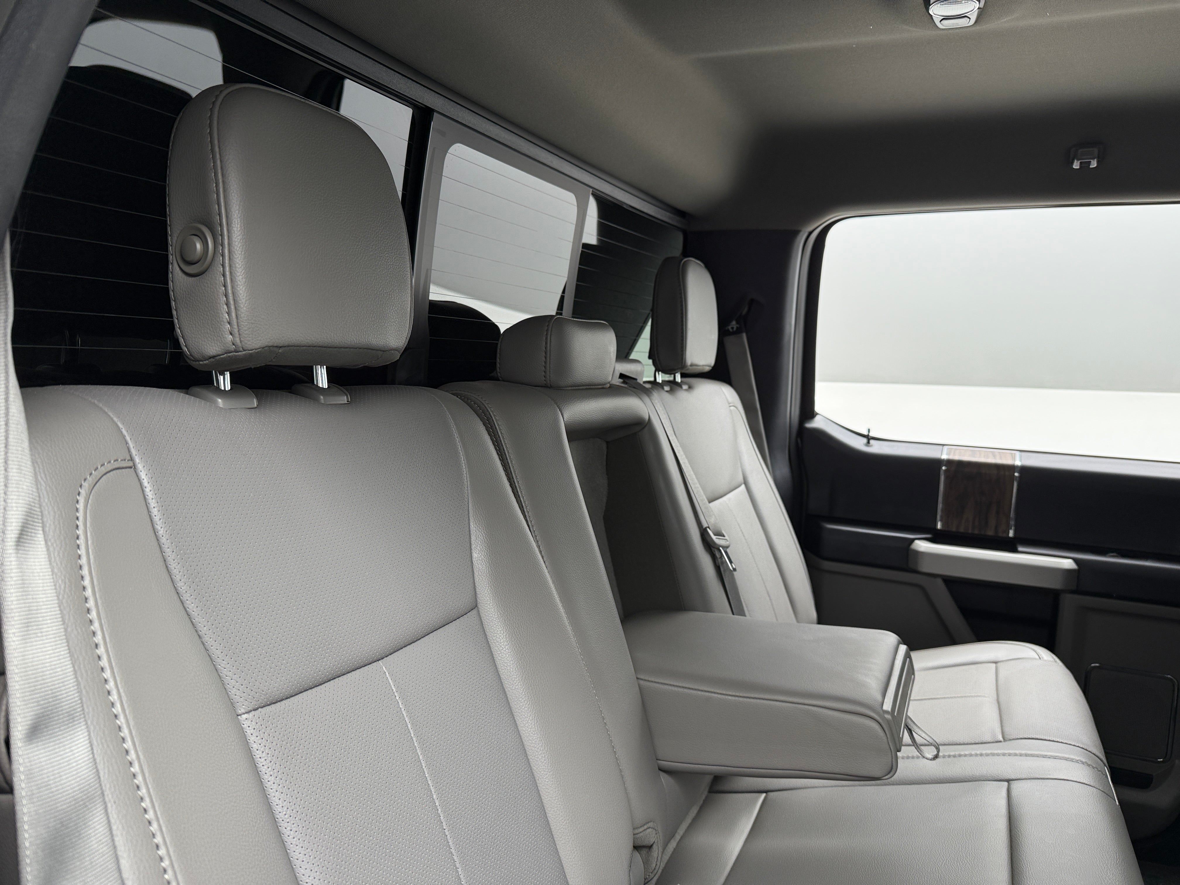 2018 Ford Econoline E-150 5