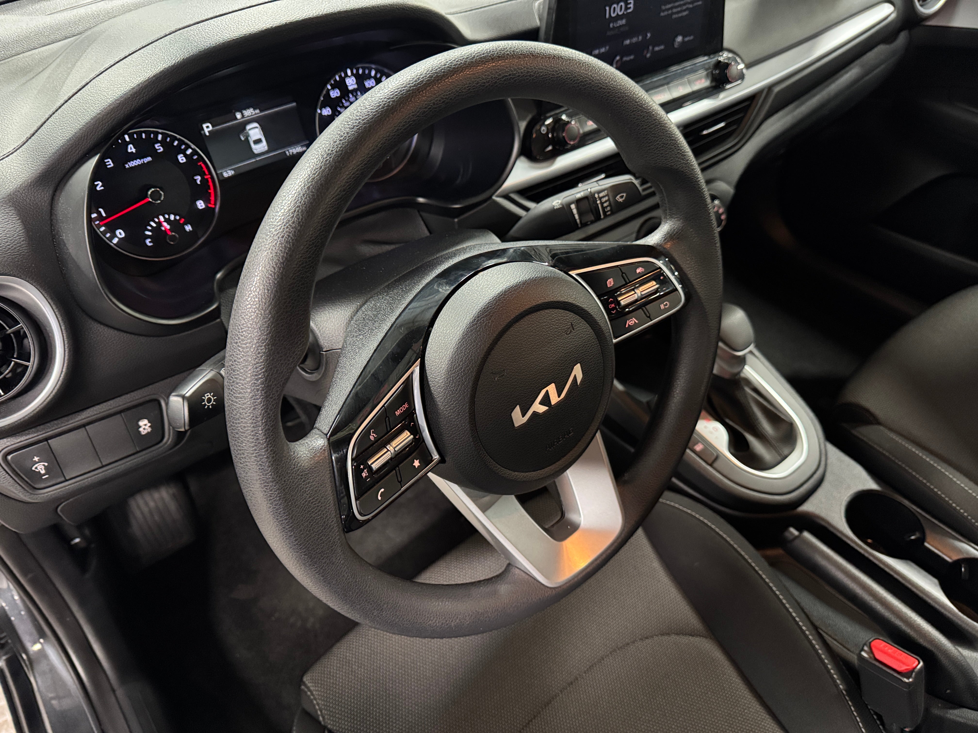2024 Kia Forte LXS 5
