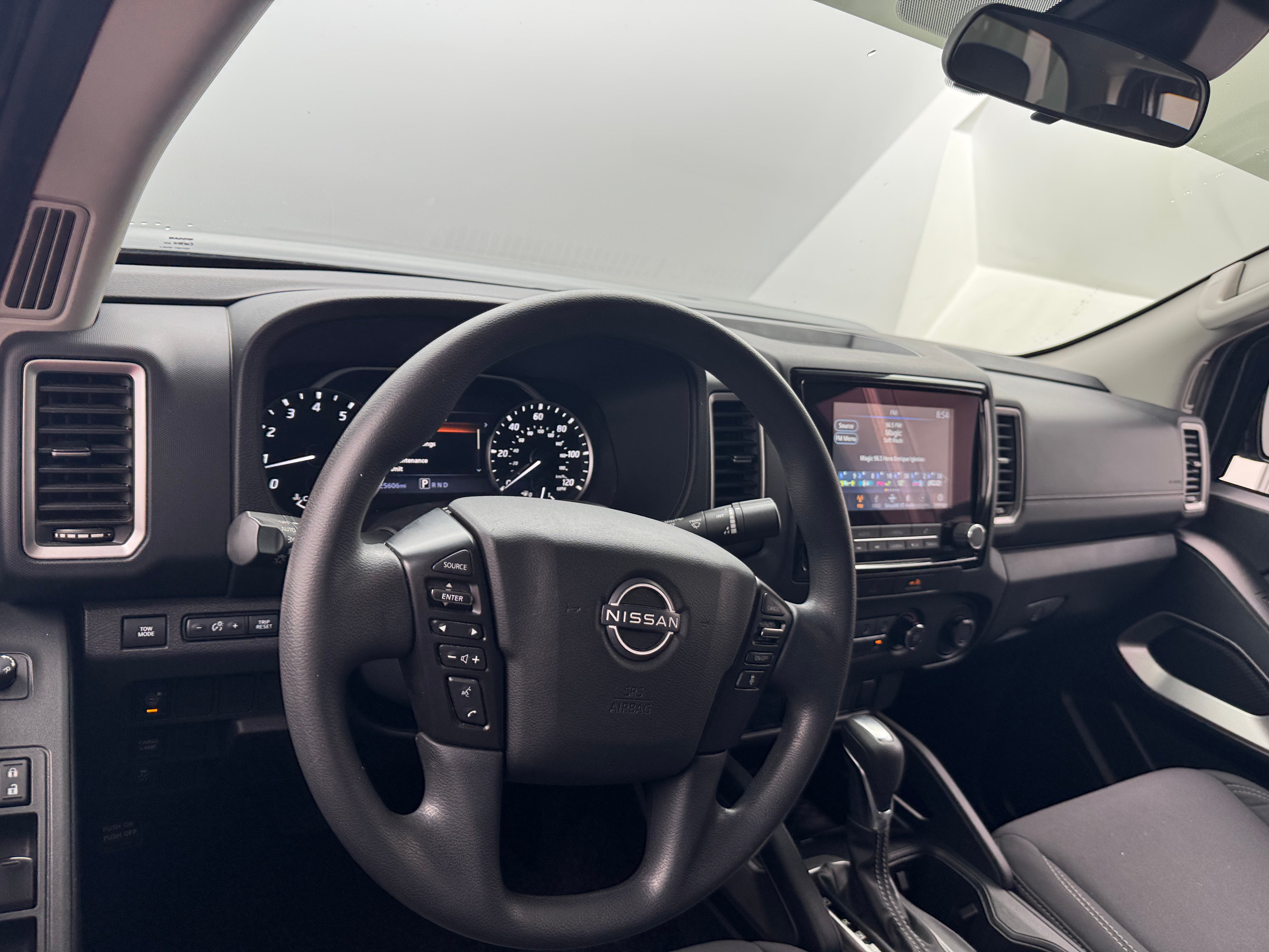 2022 Nissan Frontier SV 3