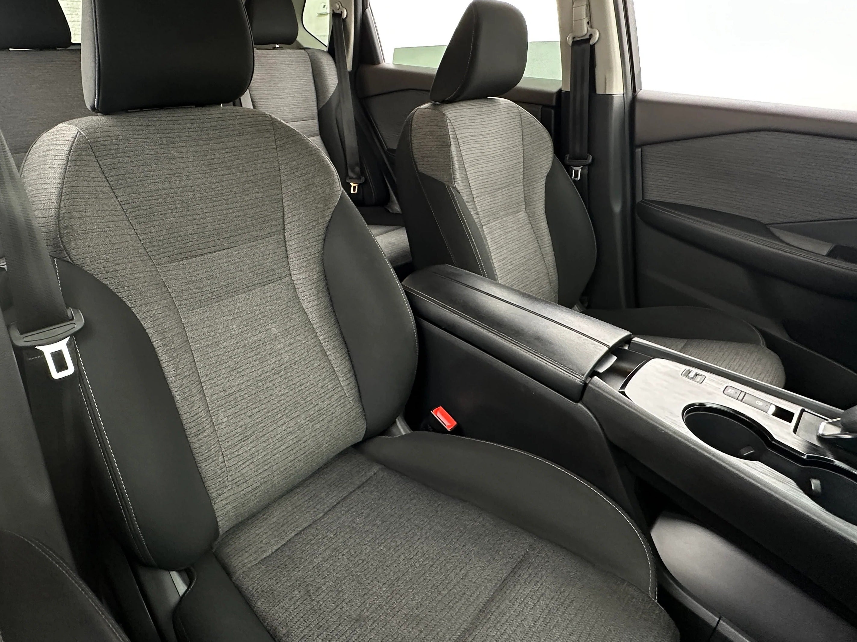 2023 Nissan Rogue SV 2