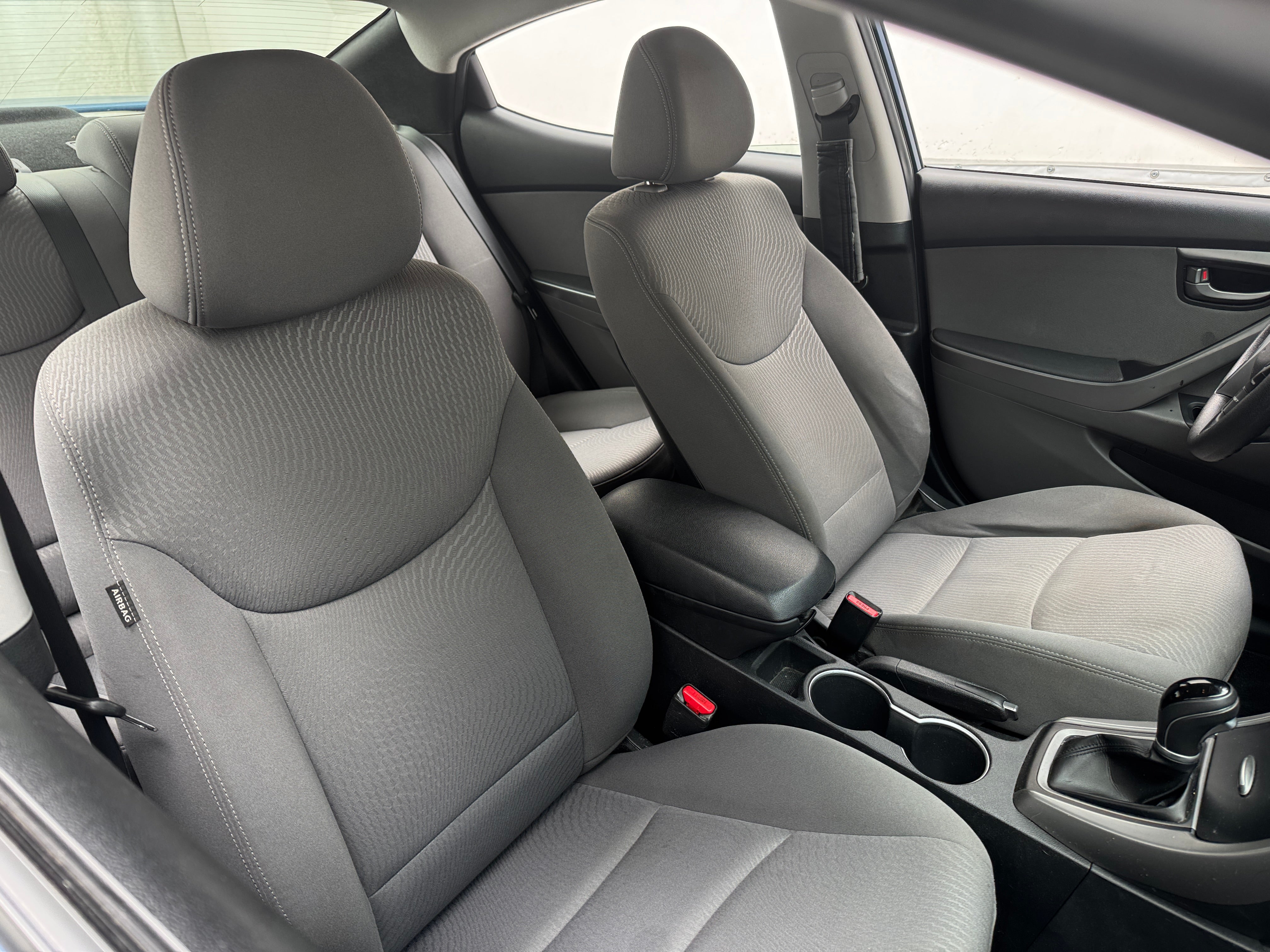 2016 Hyundai Elantra SE 2