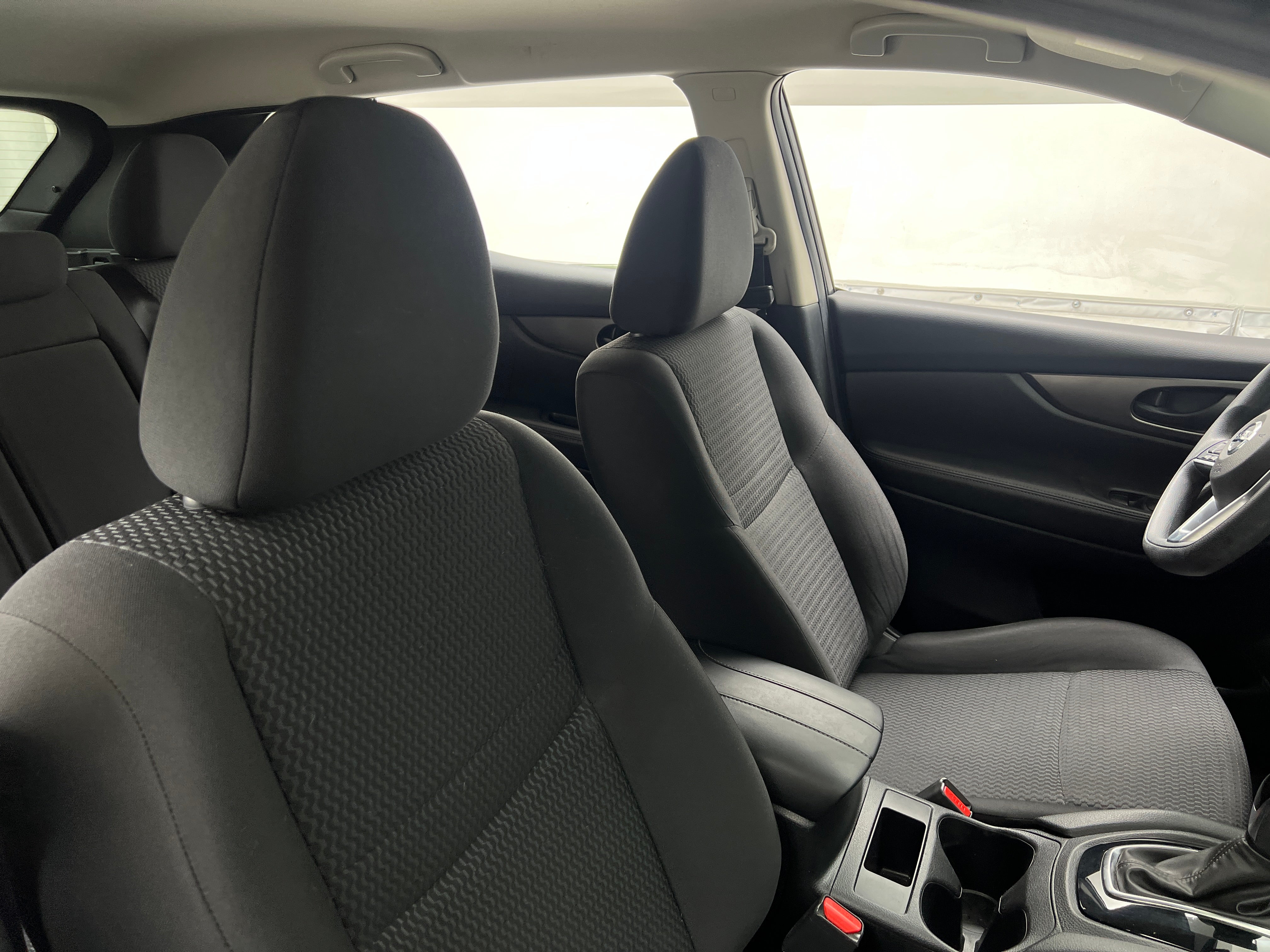 2019 Nissan Rogue Sport S 2