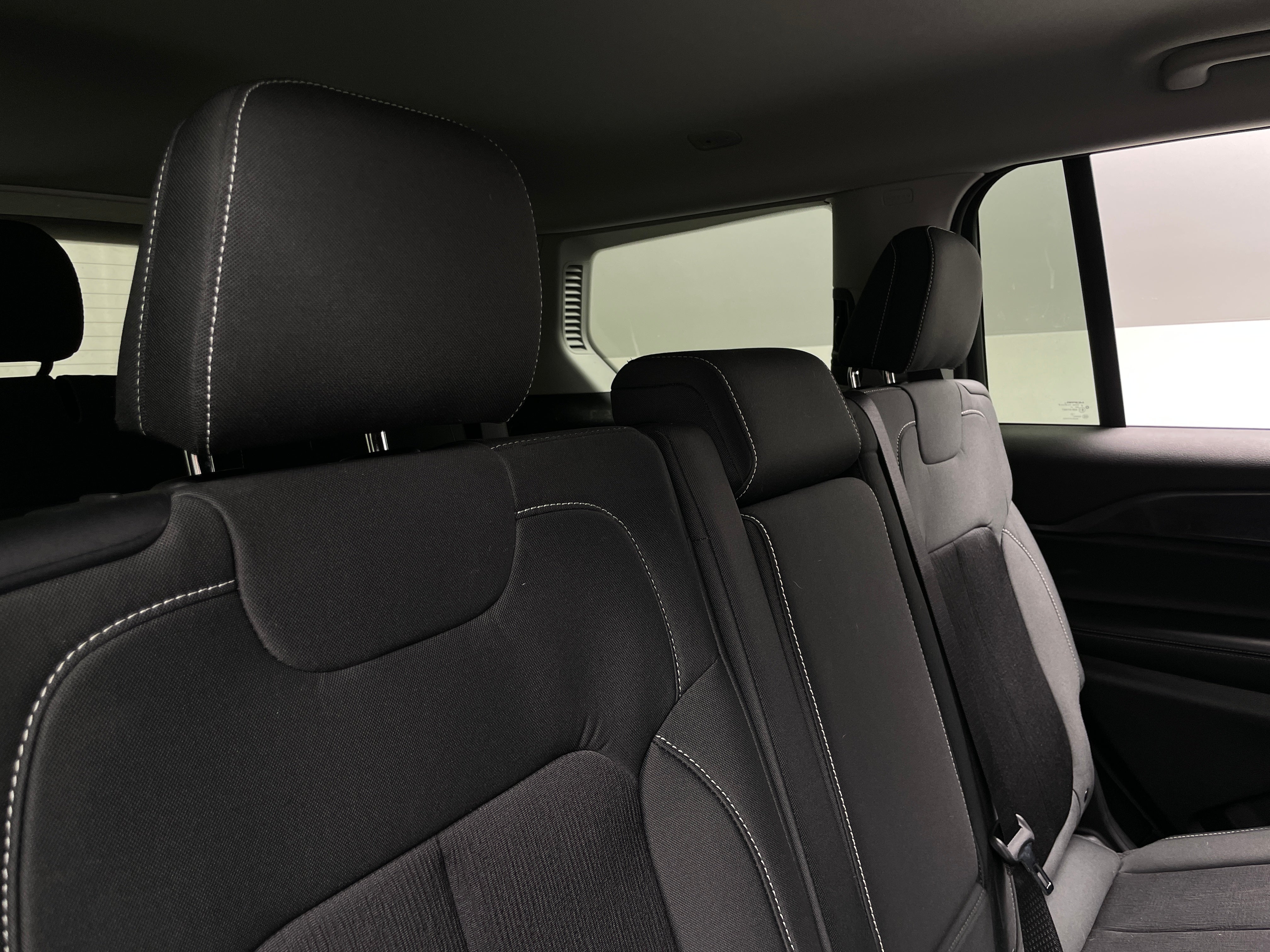2021 Jeep Grand Cherokee L Laredo 6