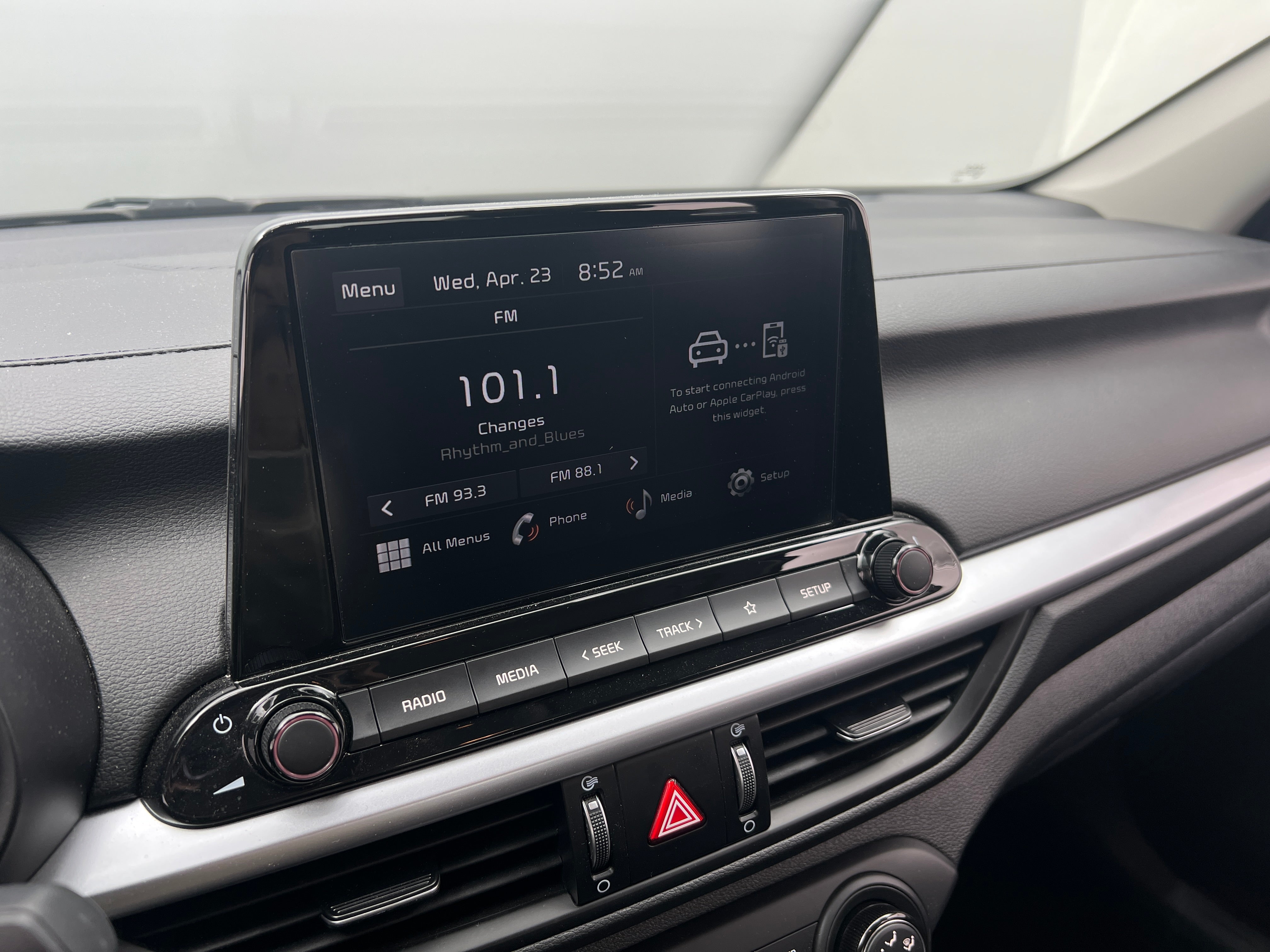 2024 Kia Forte LXS 4
