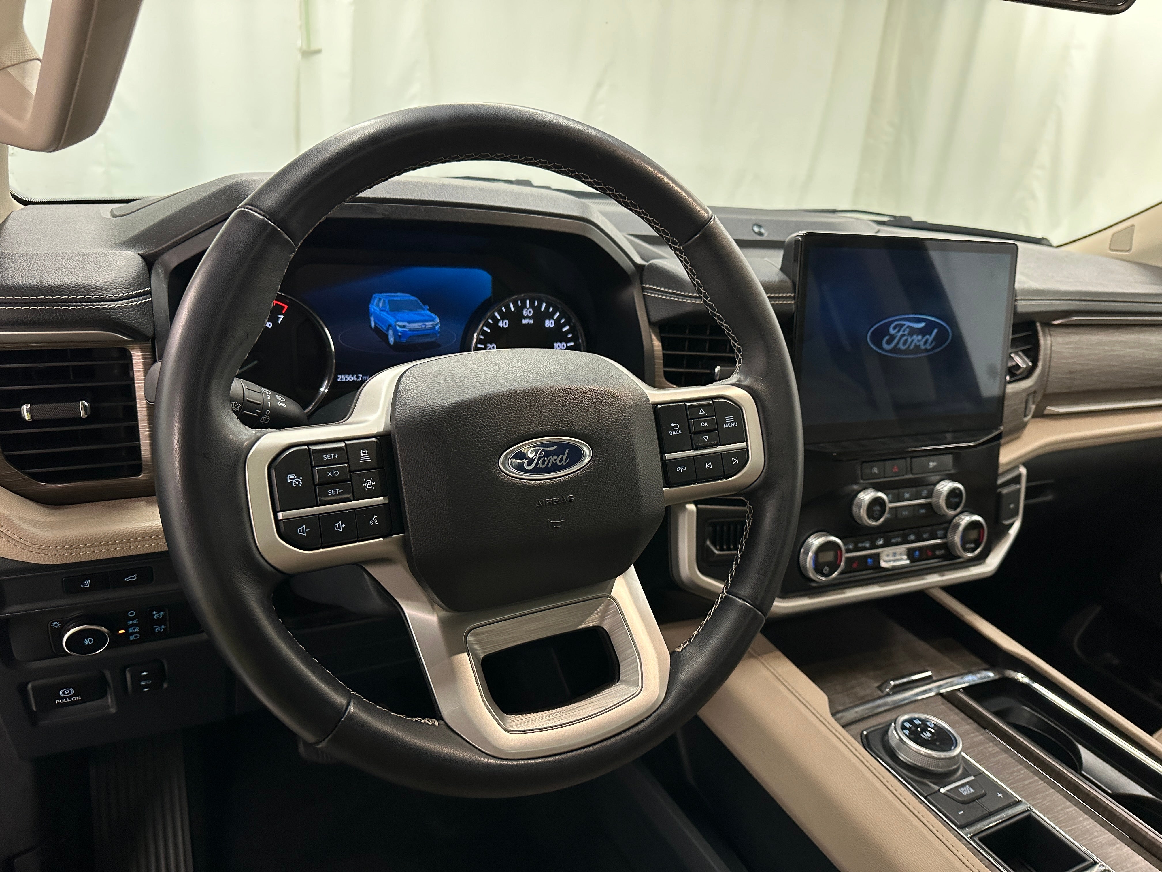 2024 Ford Expedition Limited 4
