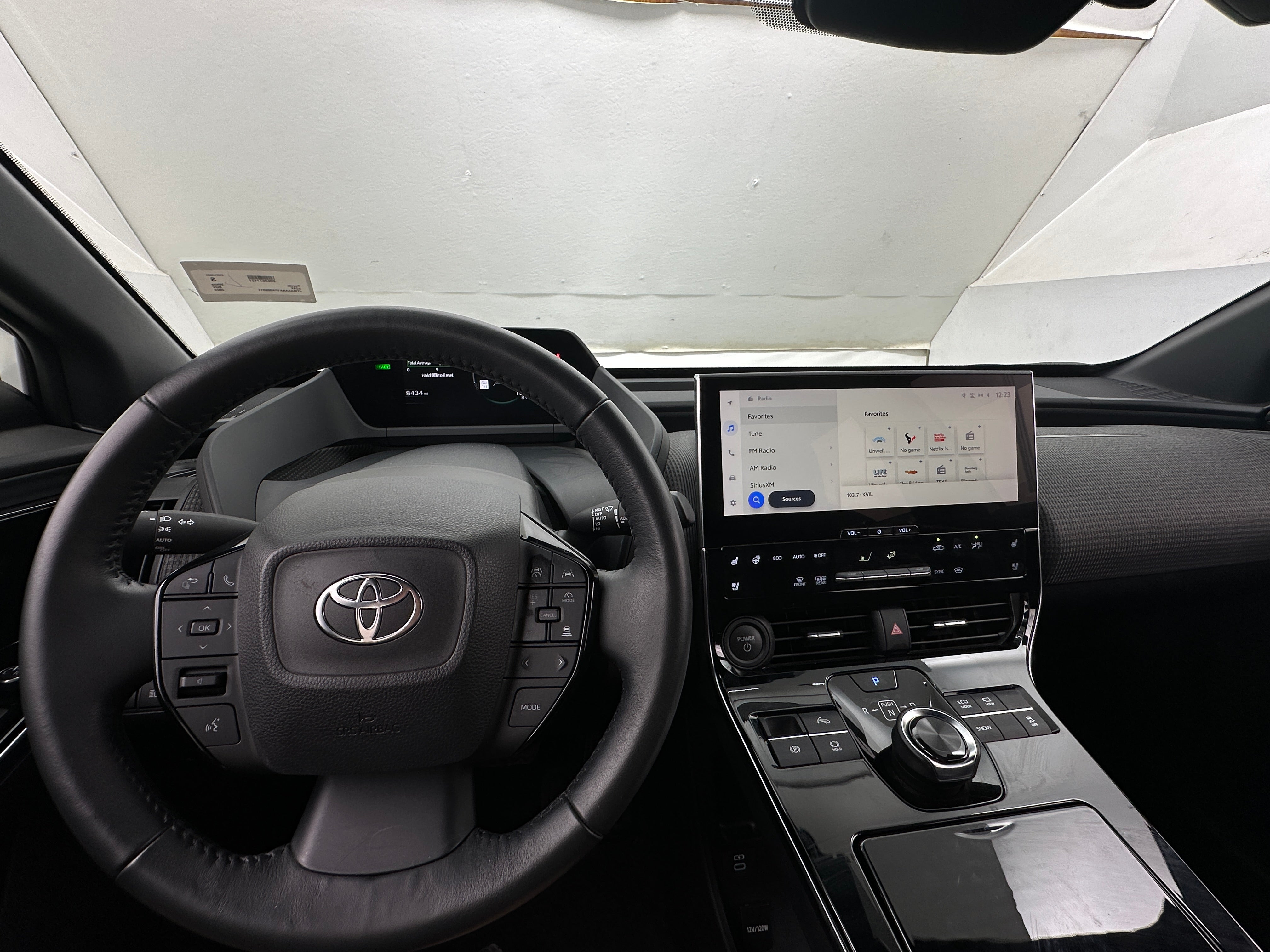 2023 Toyota bZ4X Limited 2