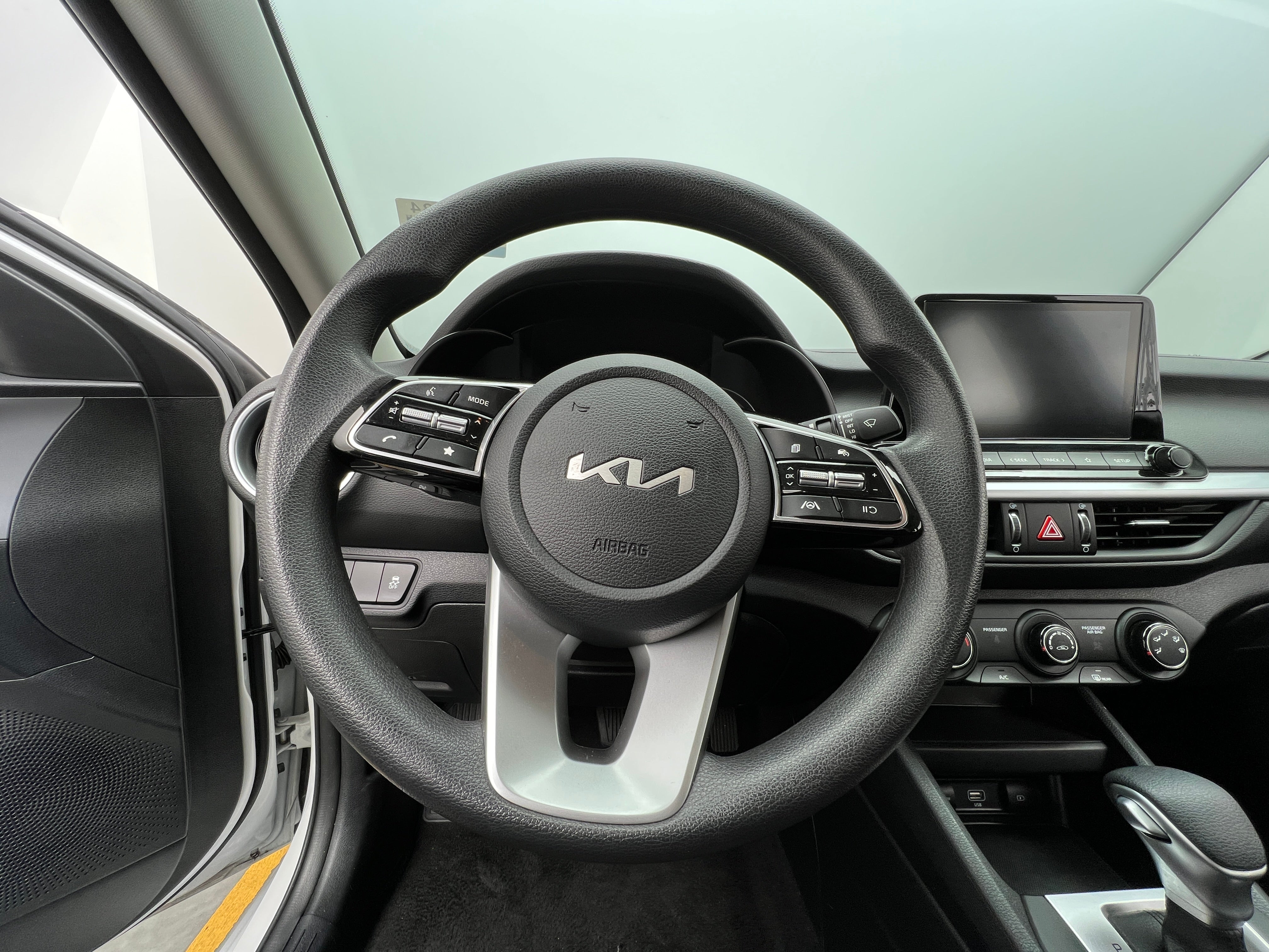2024 Kia Forte LXS 5